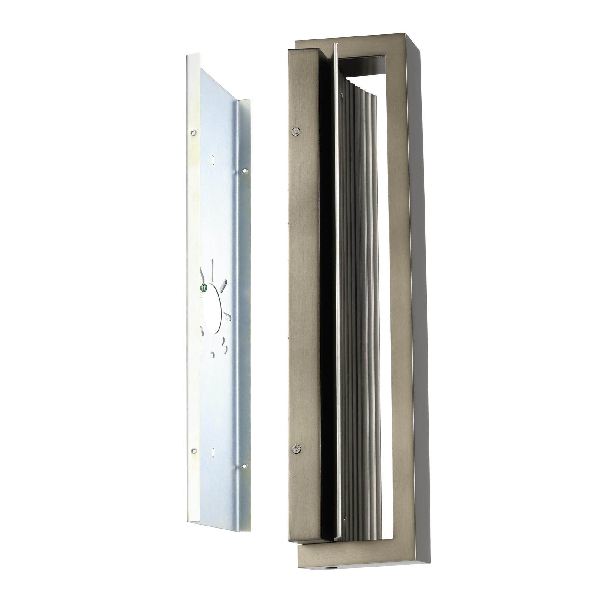 Shown in Forged Bronze finish and Clear Polycarbonate glass