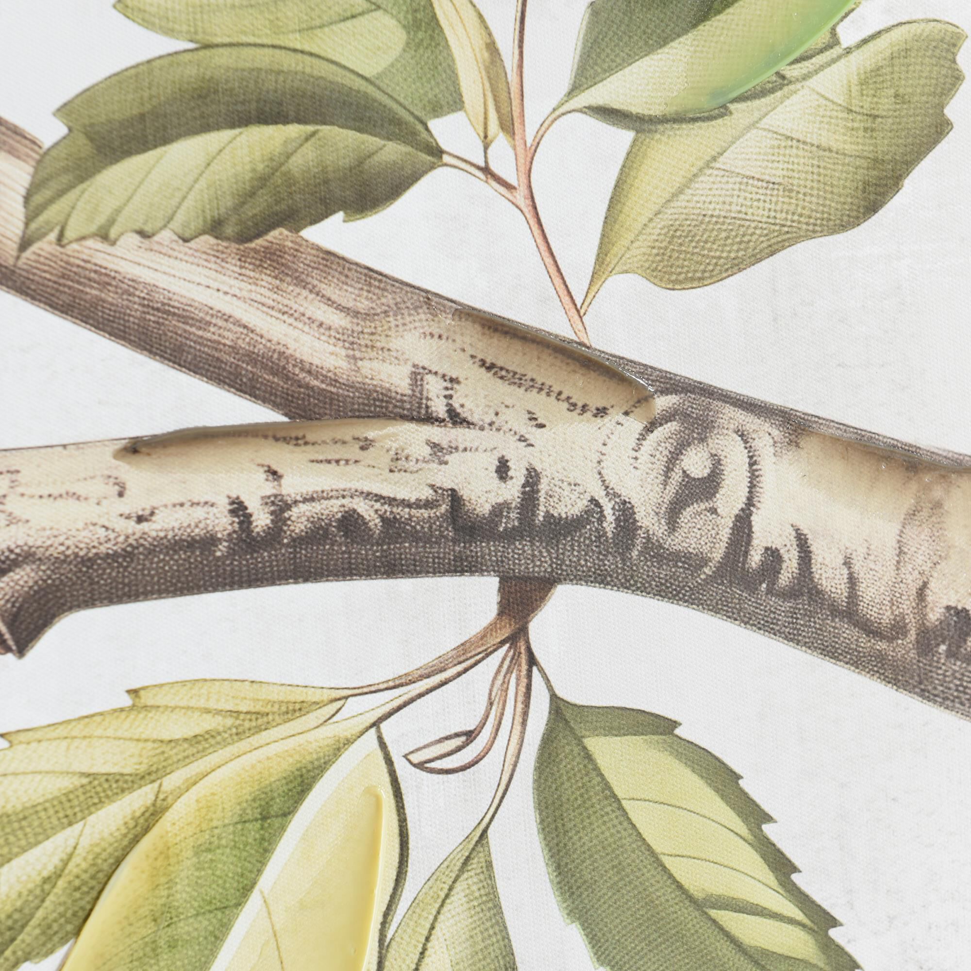 Shown in Blue, Green, Cream finish