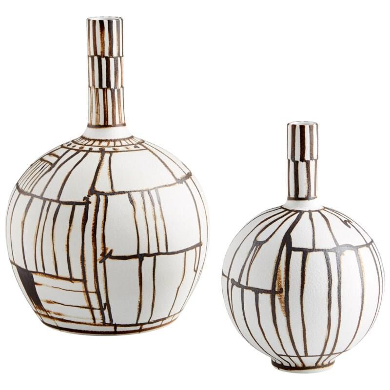 Risse Vase Vase-Urn by Cyan Designs