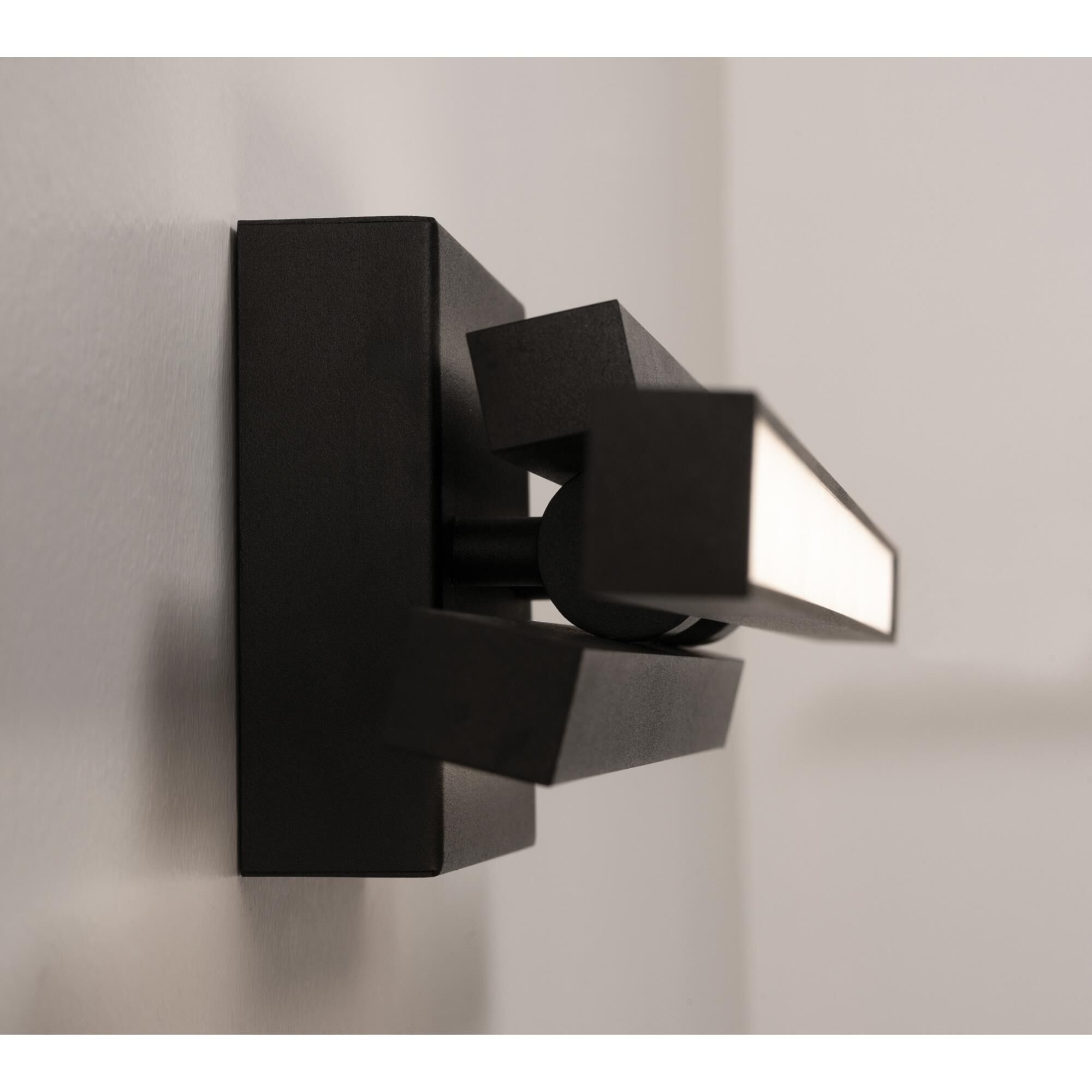 Indra 24 Inch 8 Light LED Bath Vanity Light by AFX Lighting