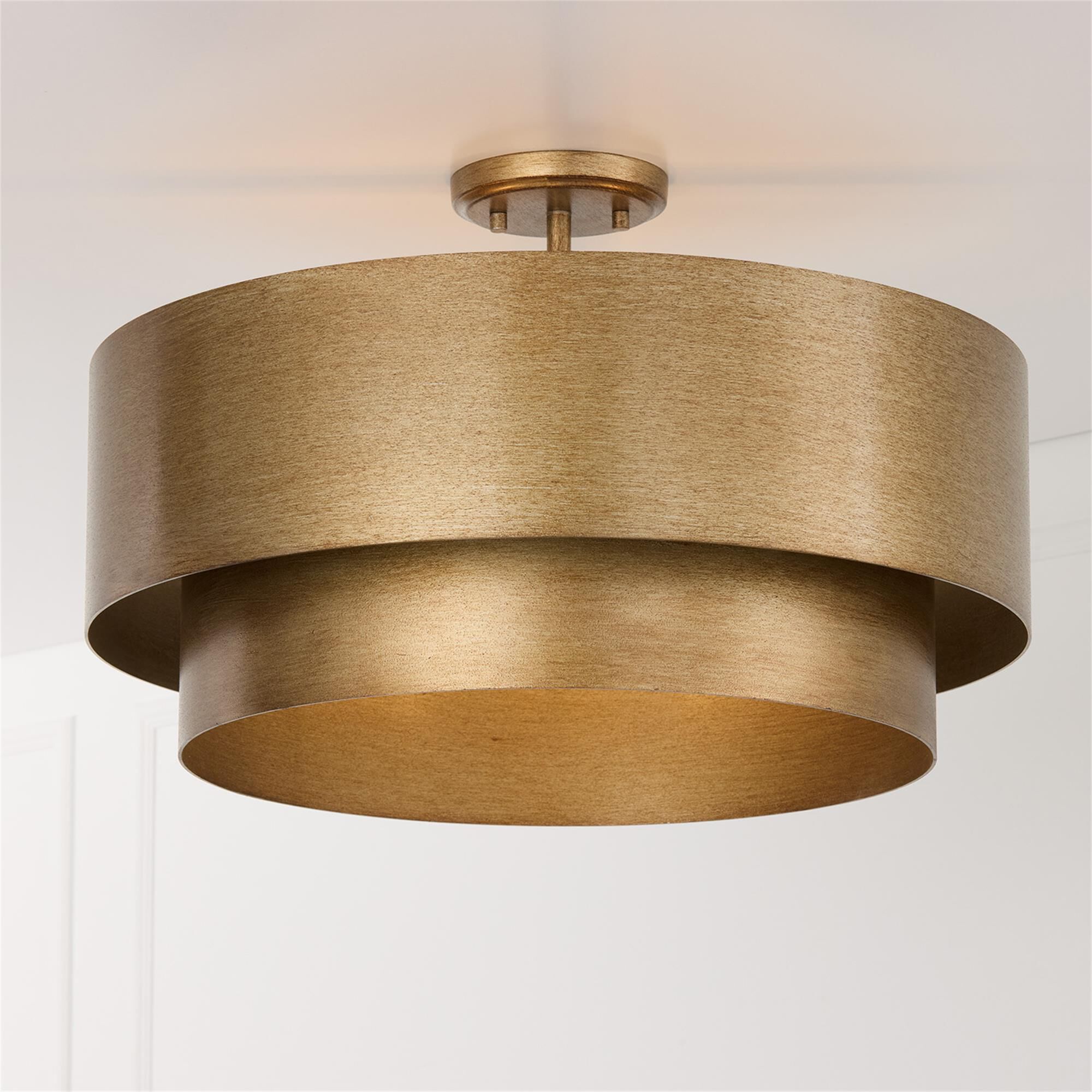 Shown in Mystic Luster finish