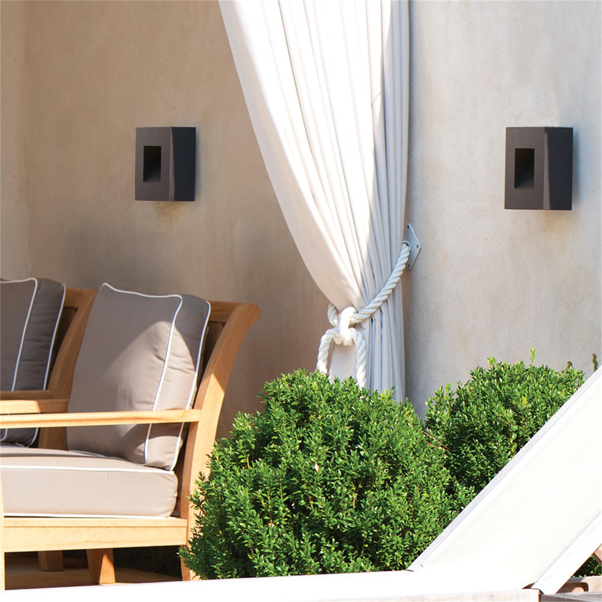 Luna 9 Inch Outdoor Wall Light,