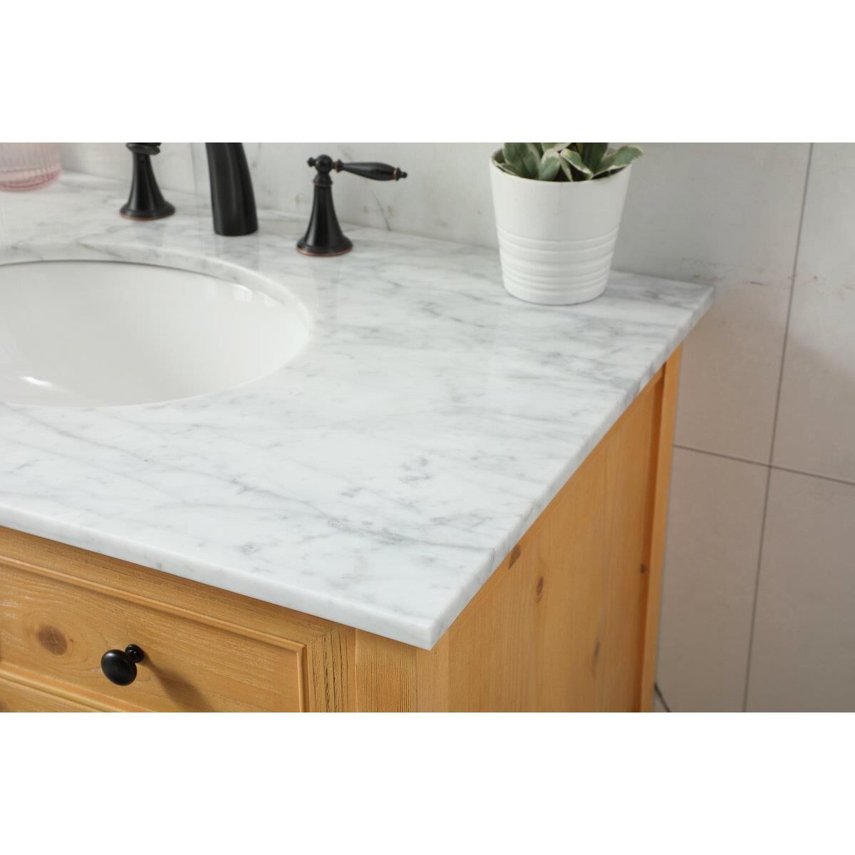 Metropolis Bath Vanity by Elegant Decor