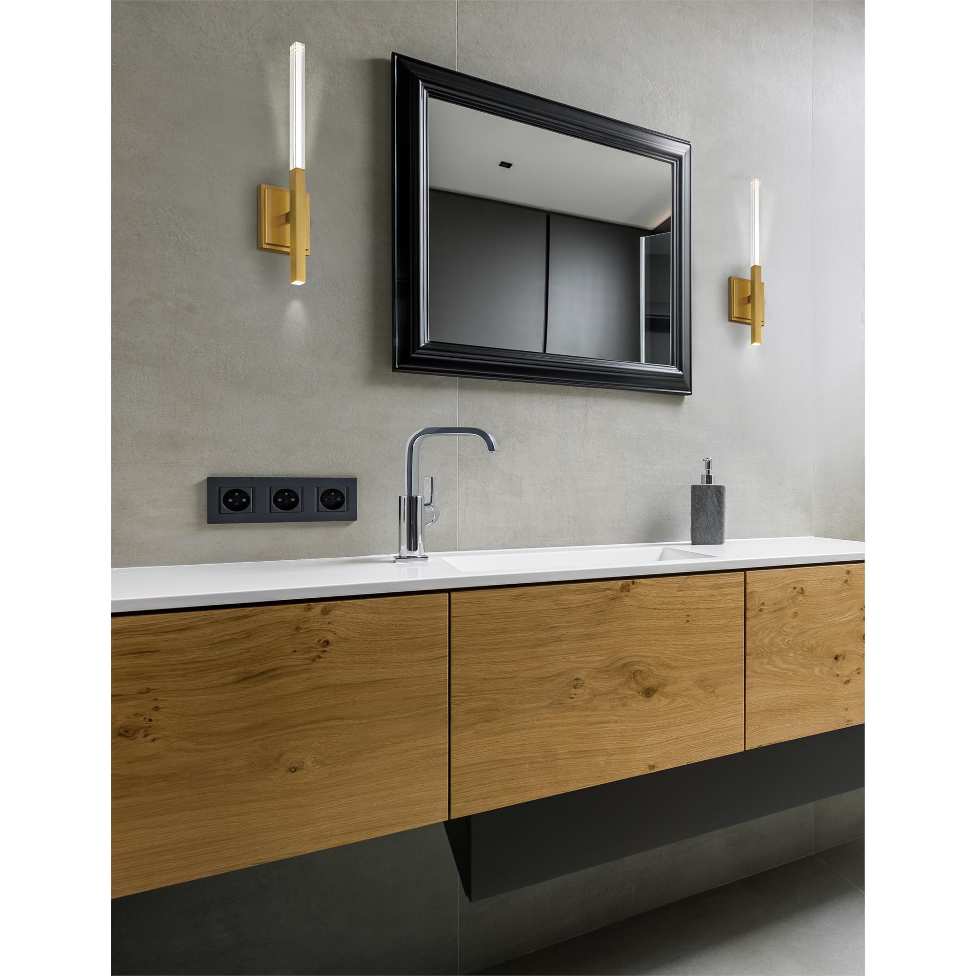 Shown in Brushed Gold finish and Clear Prism glass