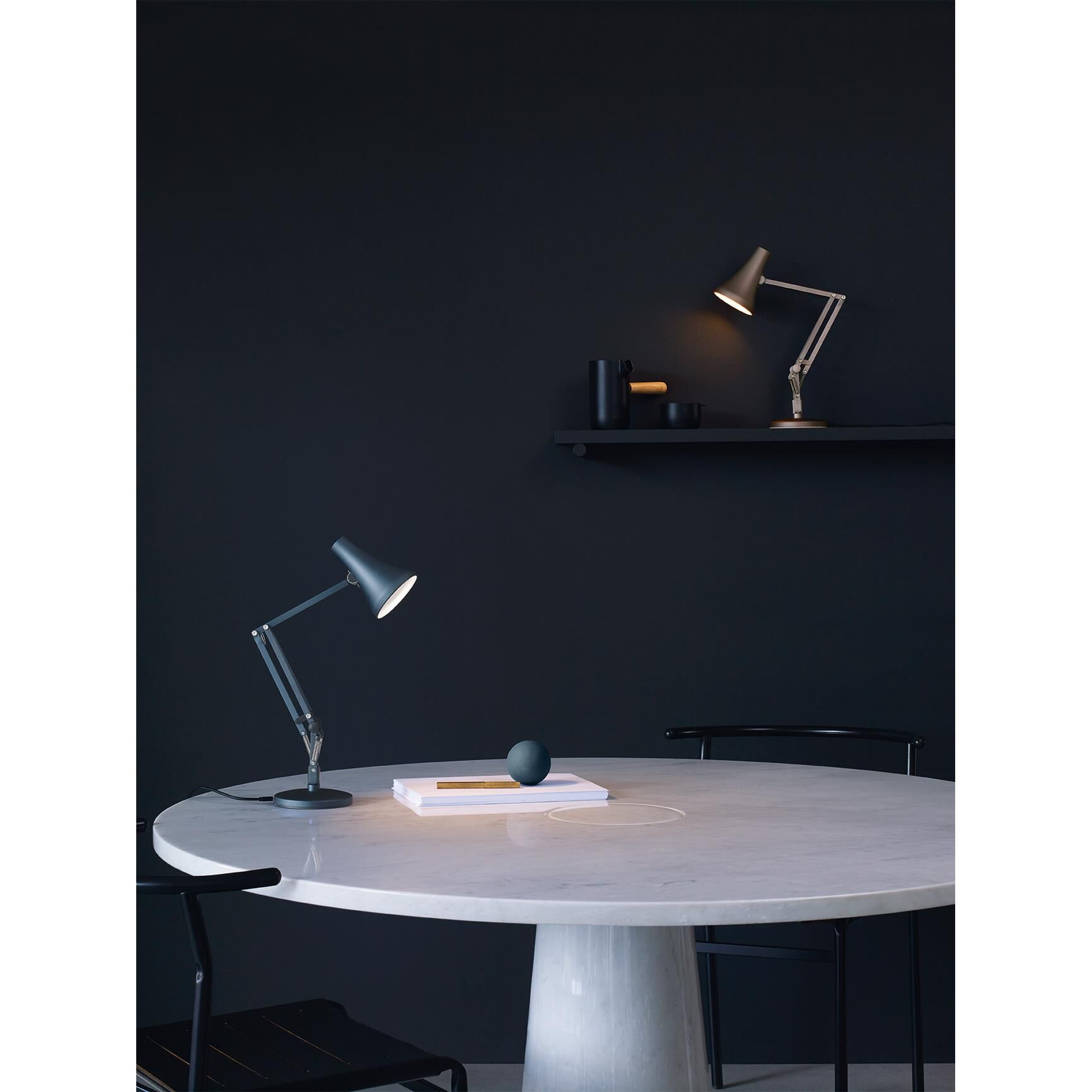 Shown in Anodised Brushed Auminum Finish finish and Aluminum shade