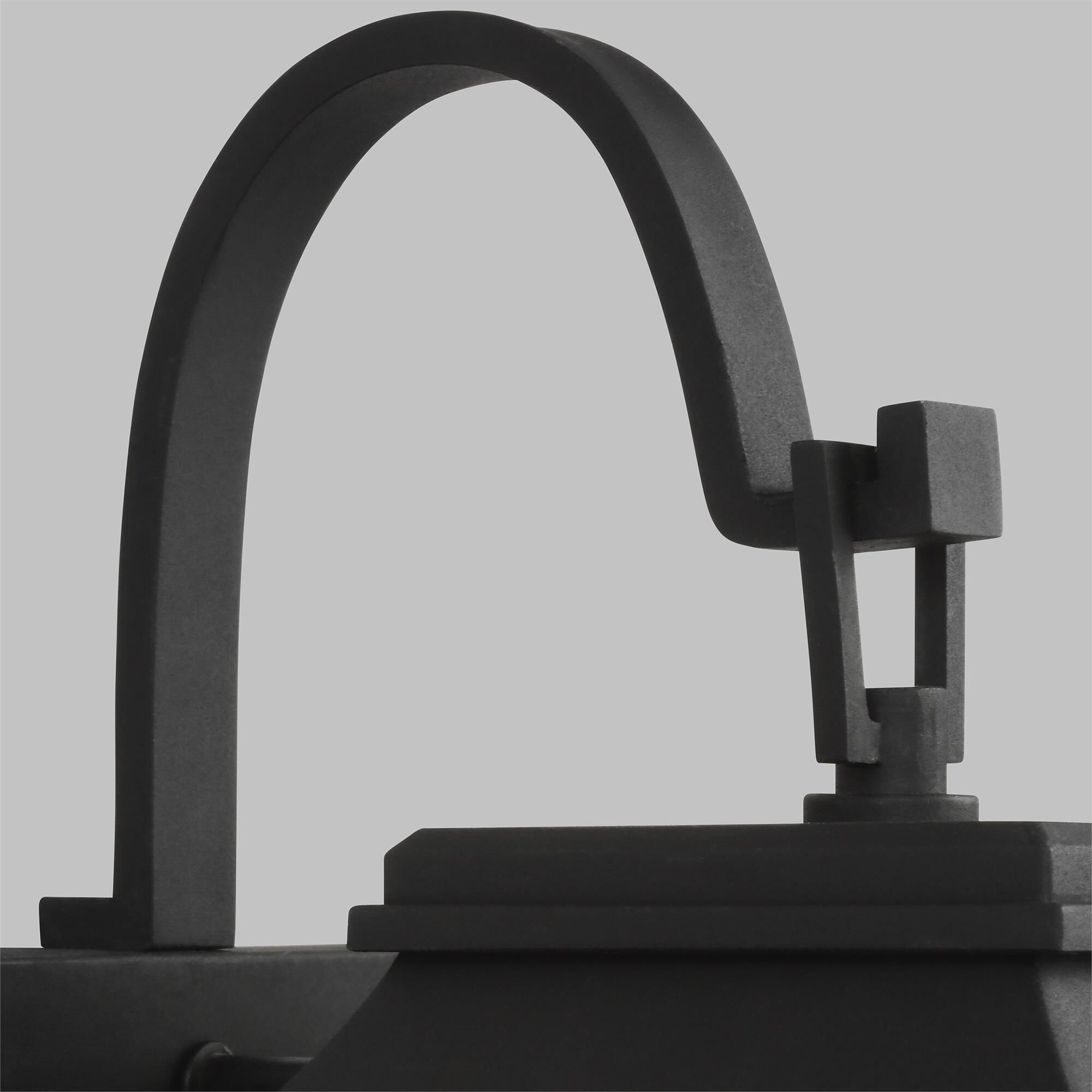 Shown in Textured Black finish and Clear Panels glass