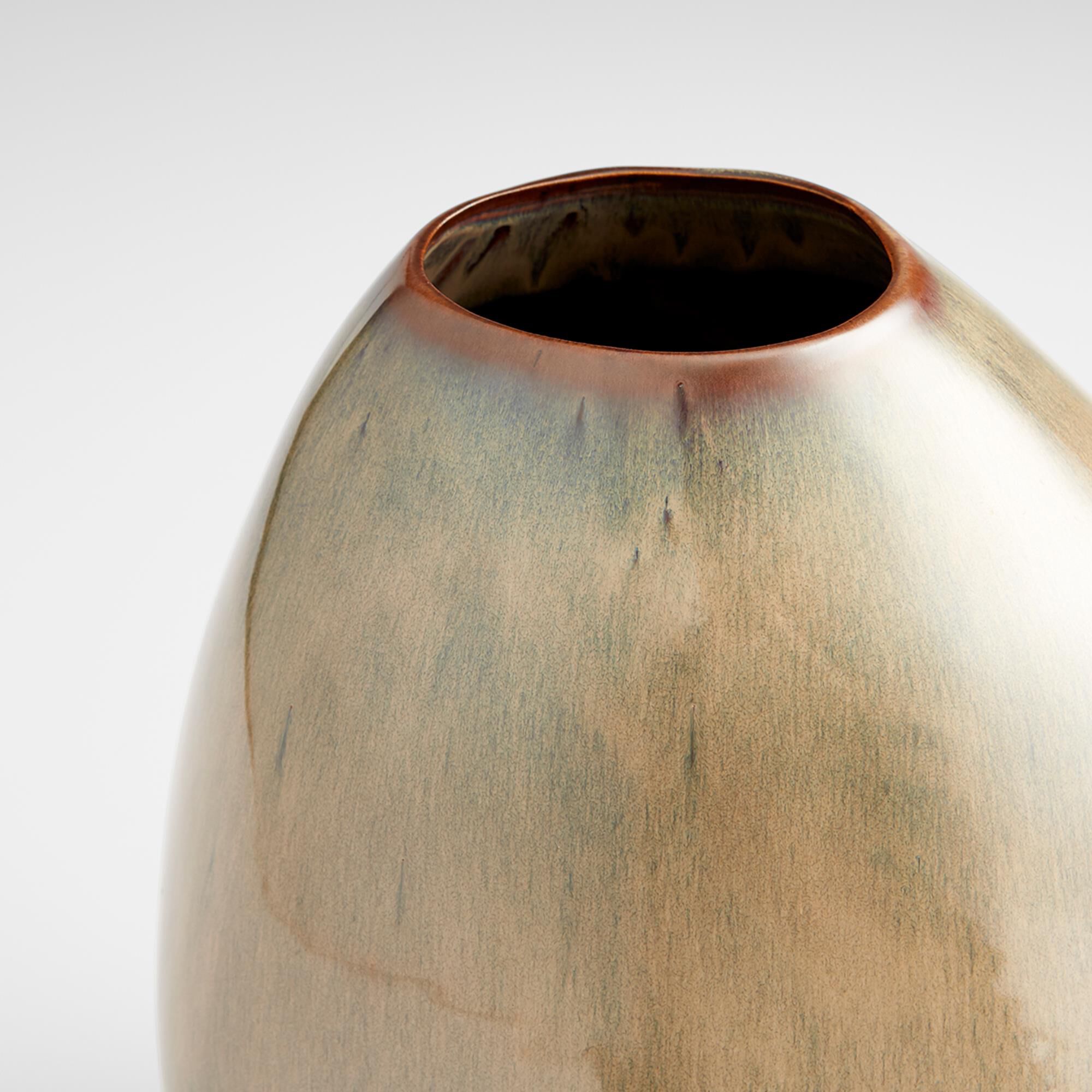 Jardin Vase Vase-Urn by Cyan Designs