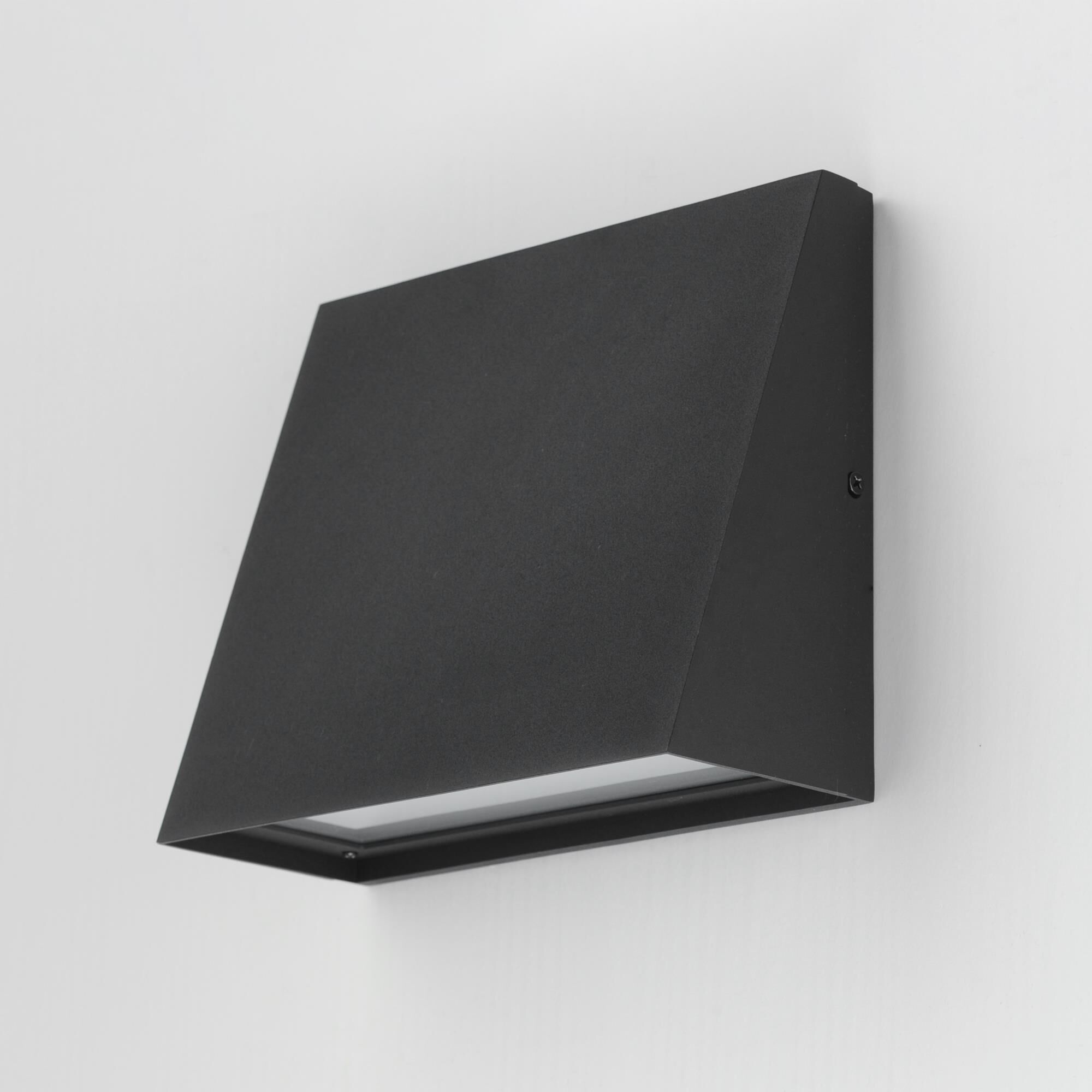 Pathfinder 8 Inch Outdoor Wall Light by Maxim Lighting