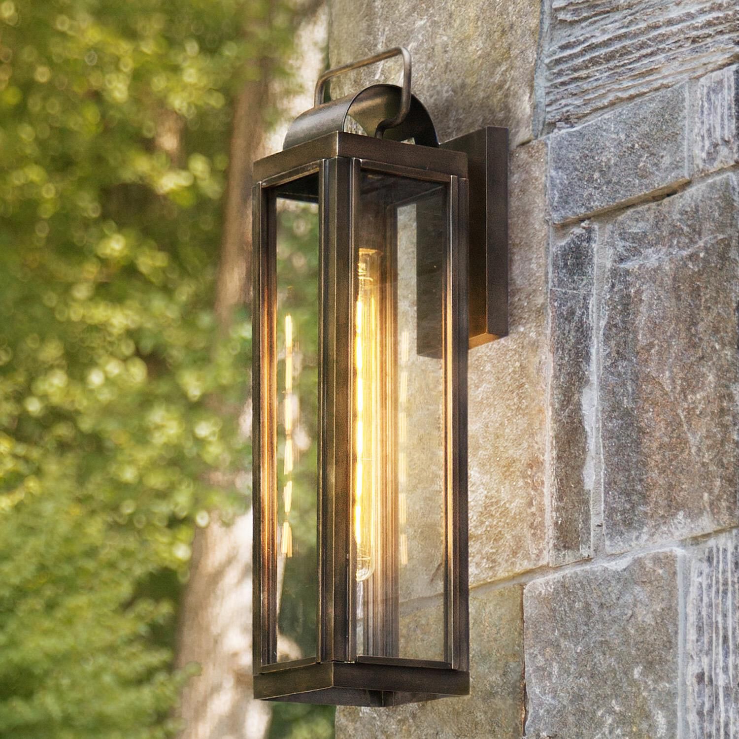 Hinkley Lighting Sag Harbor 21 Inch Tall Outdoor Wall Light