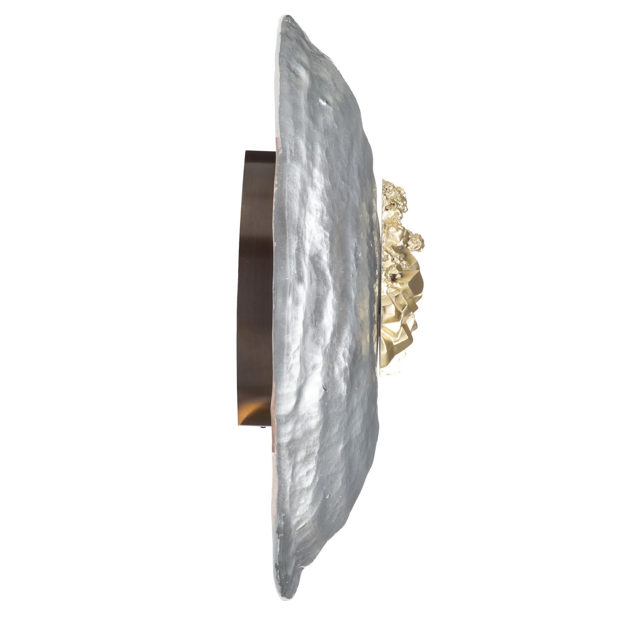 Shown in Silver Leaf finish