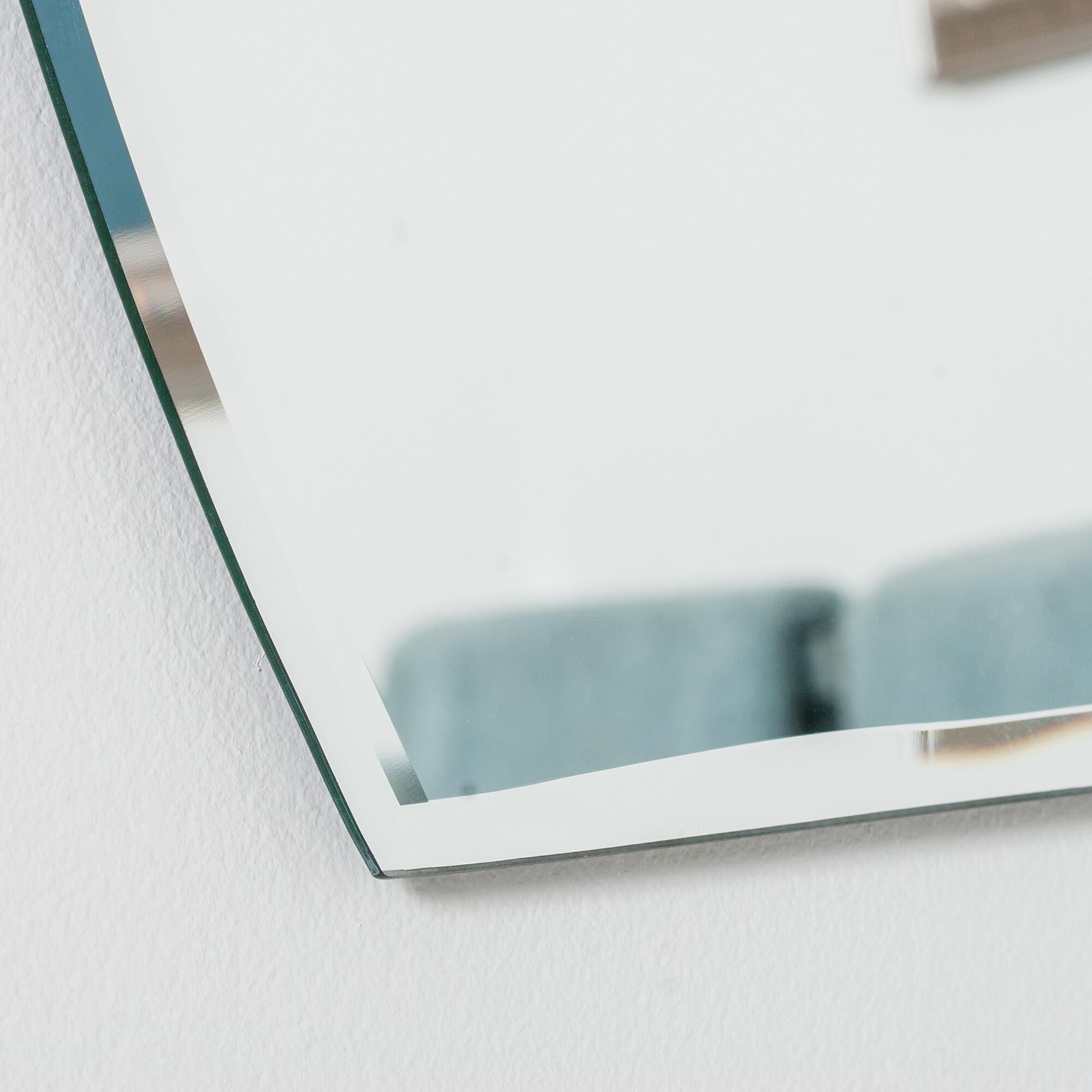 Shown in Mirror finish