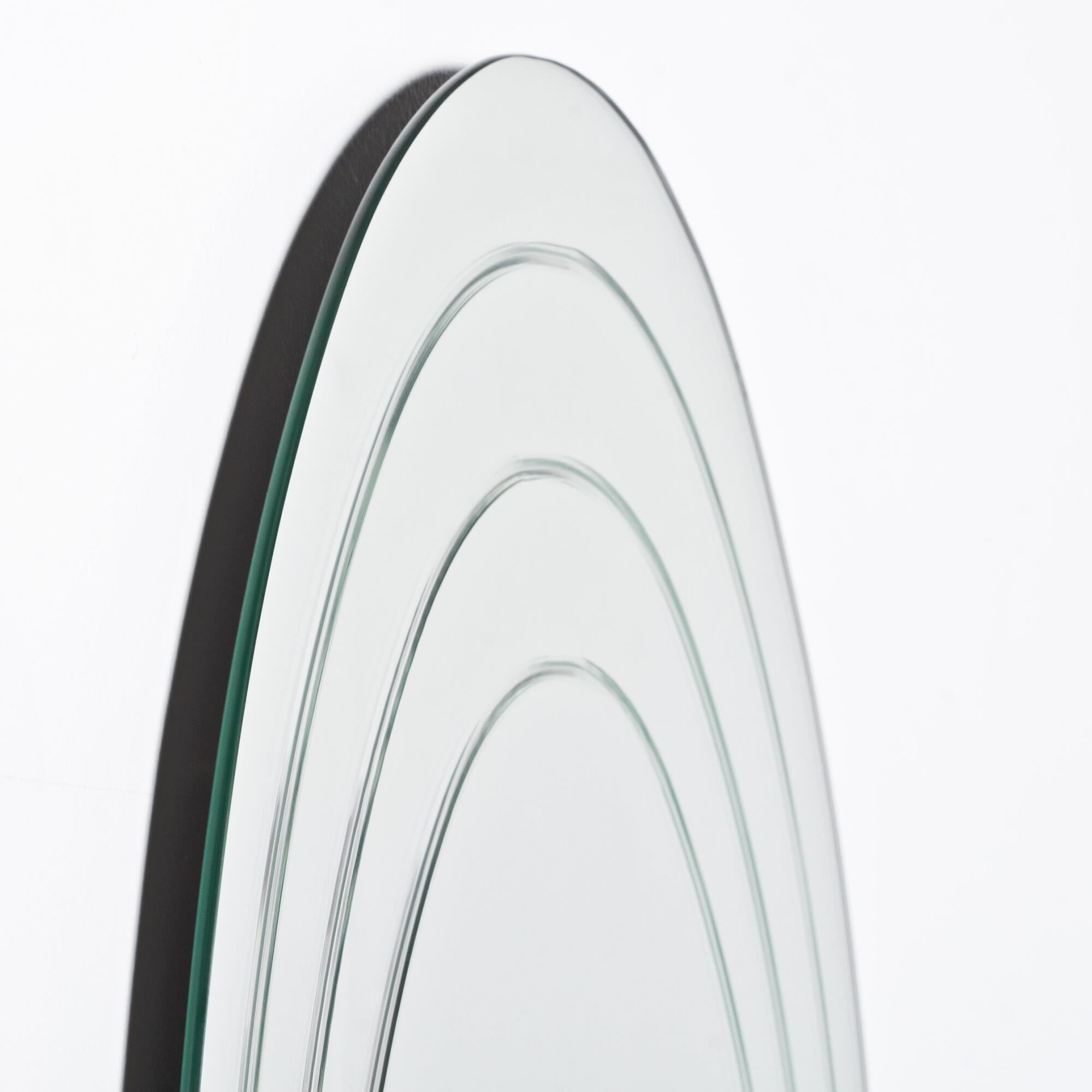 Shown in Mirror finish