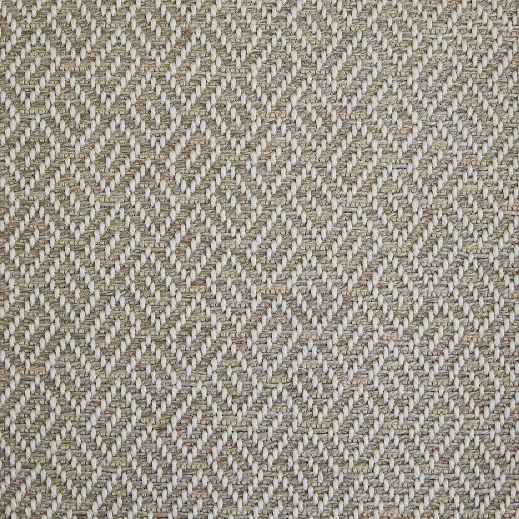 Shown in Crete Mist finish