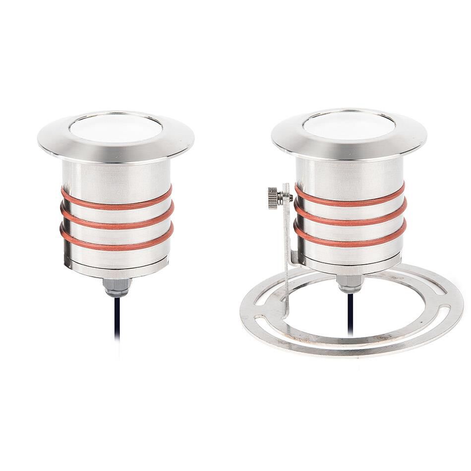 Shown in Stainless Steel finish and Clear glass