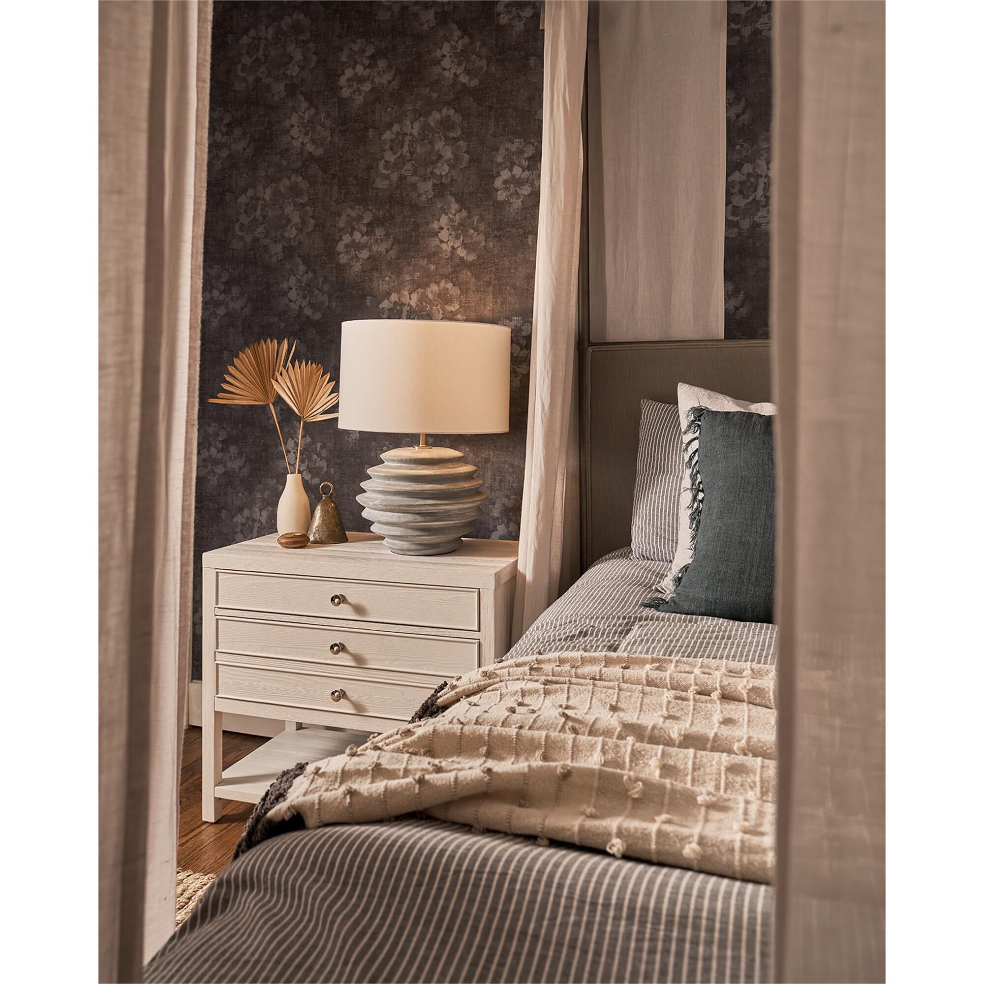 Canyon Medium Table Lamp,