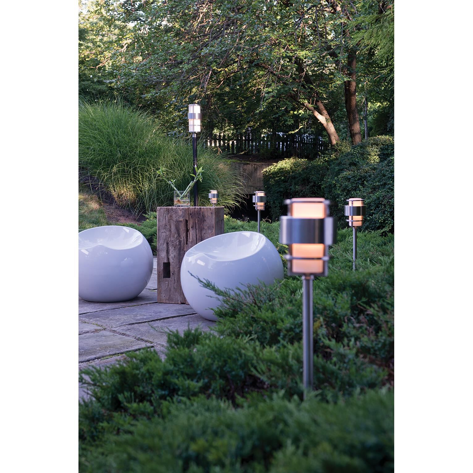 Hinkley Lighting Saturn 21 Inch Tall LED Outdoor Post Lamp