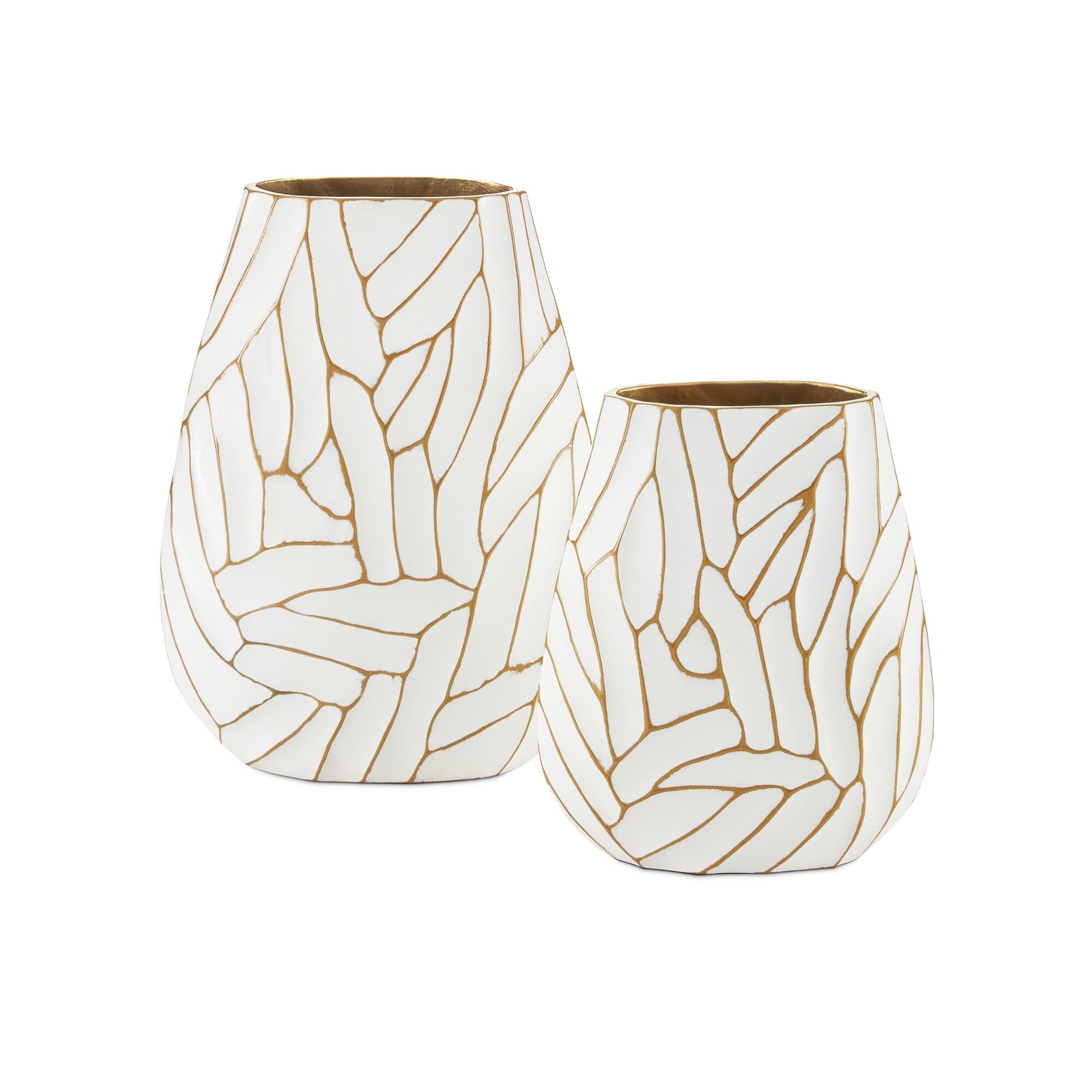Shown in White/Gold finish