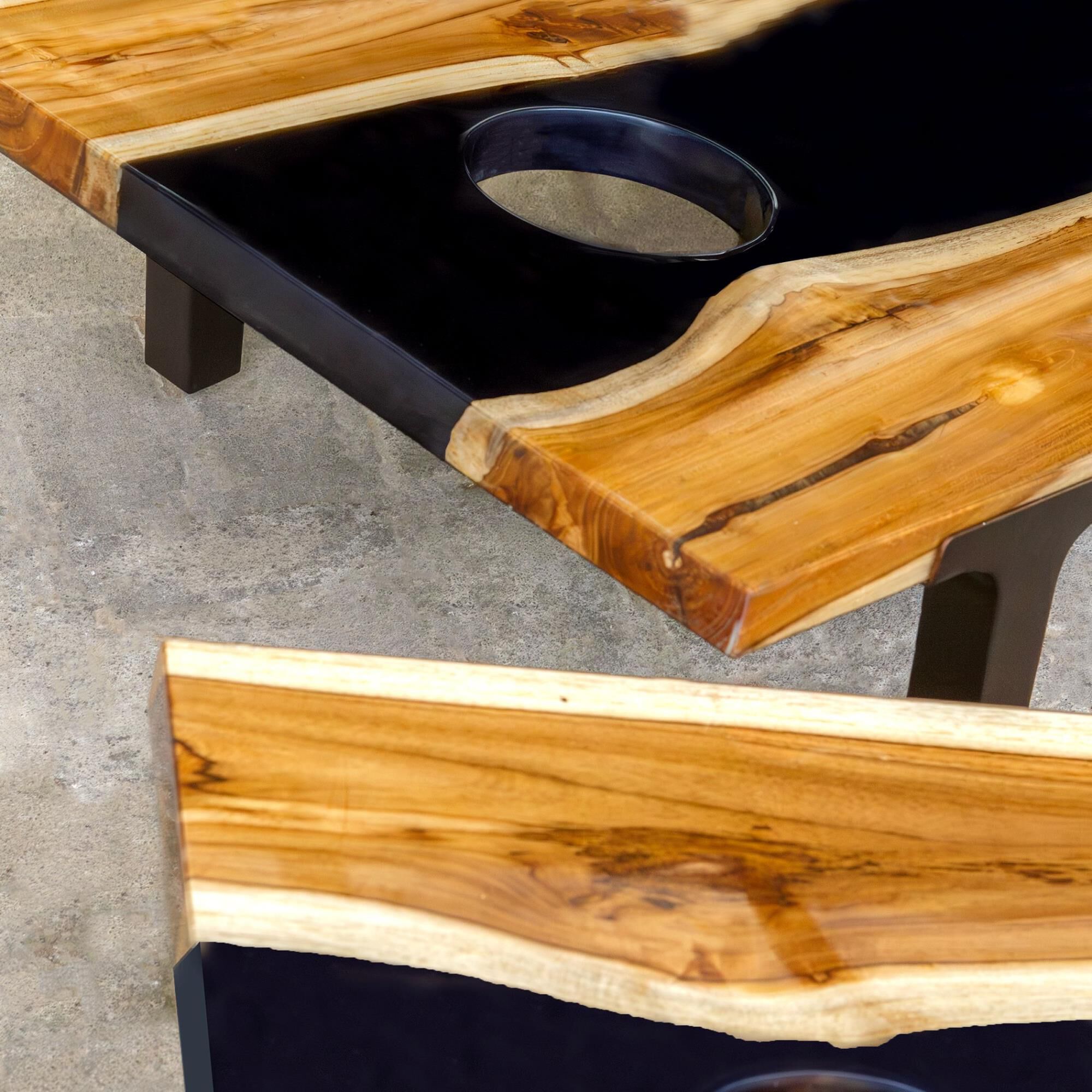 Shown in Black and Woodtone finish