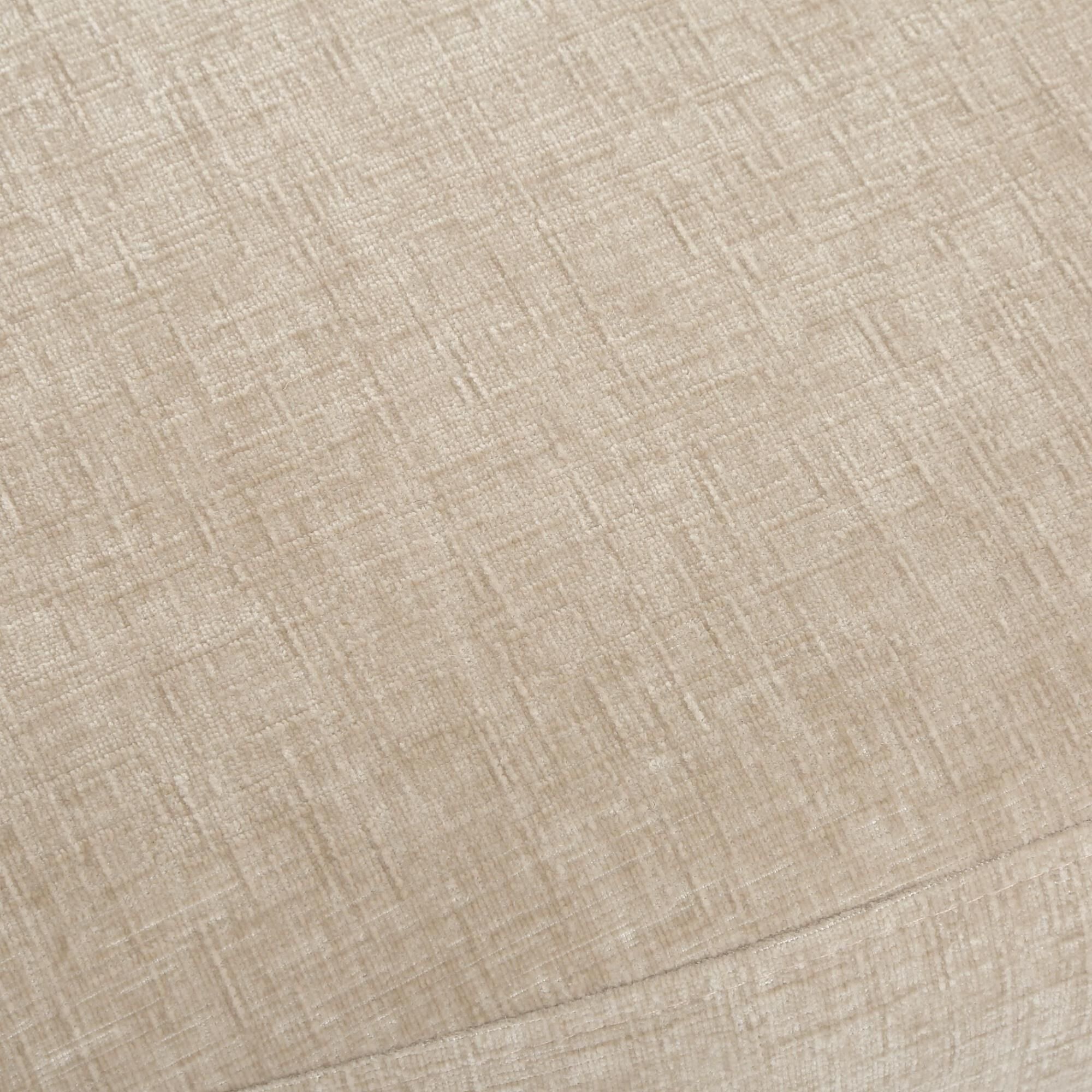 Shown in Brown finish