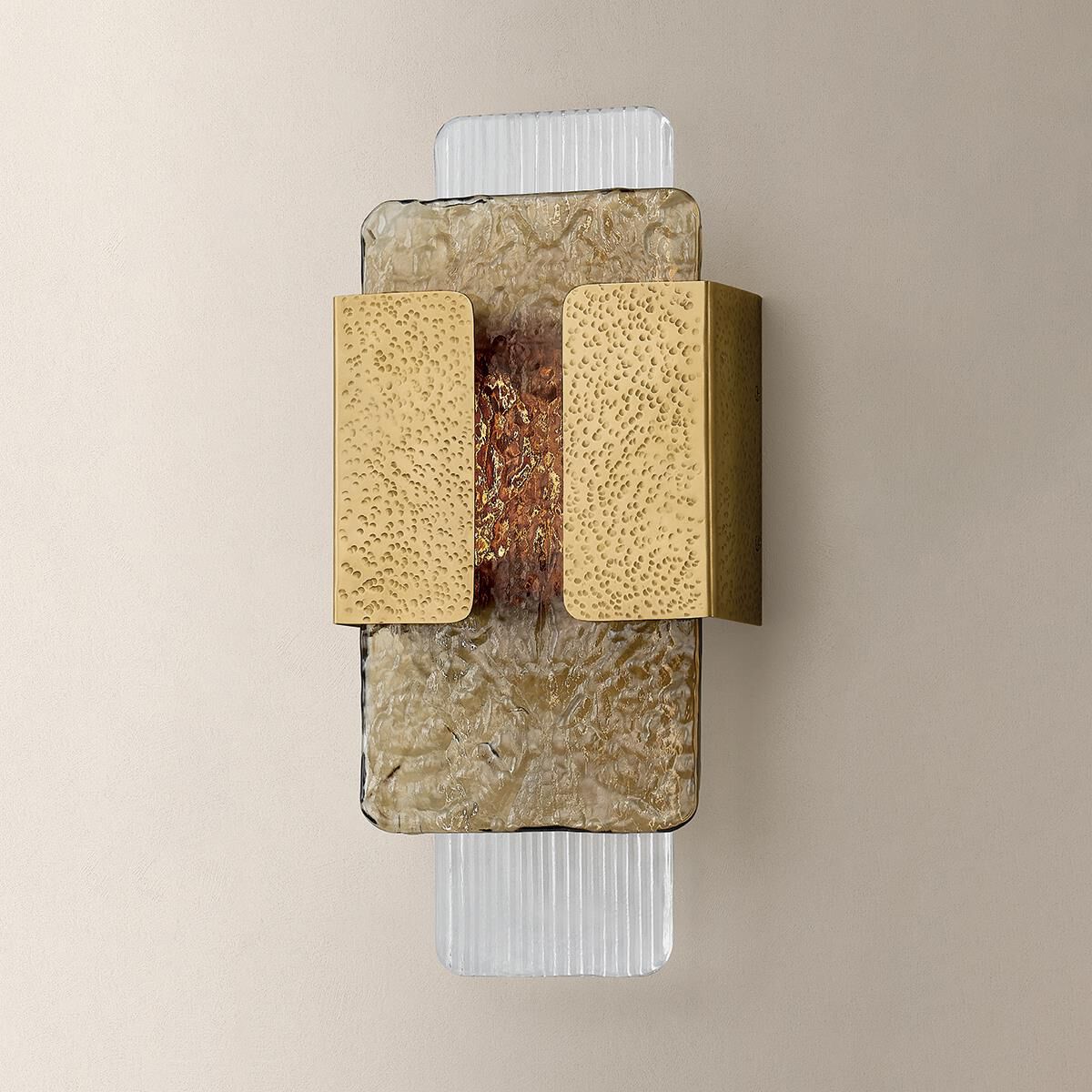 Shown in Vintage Brass finish and Topaz glass