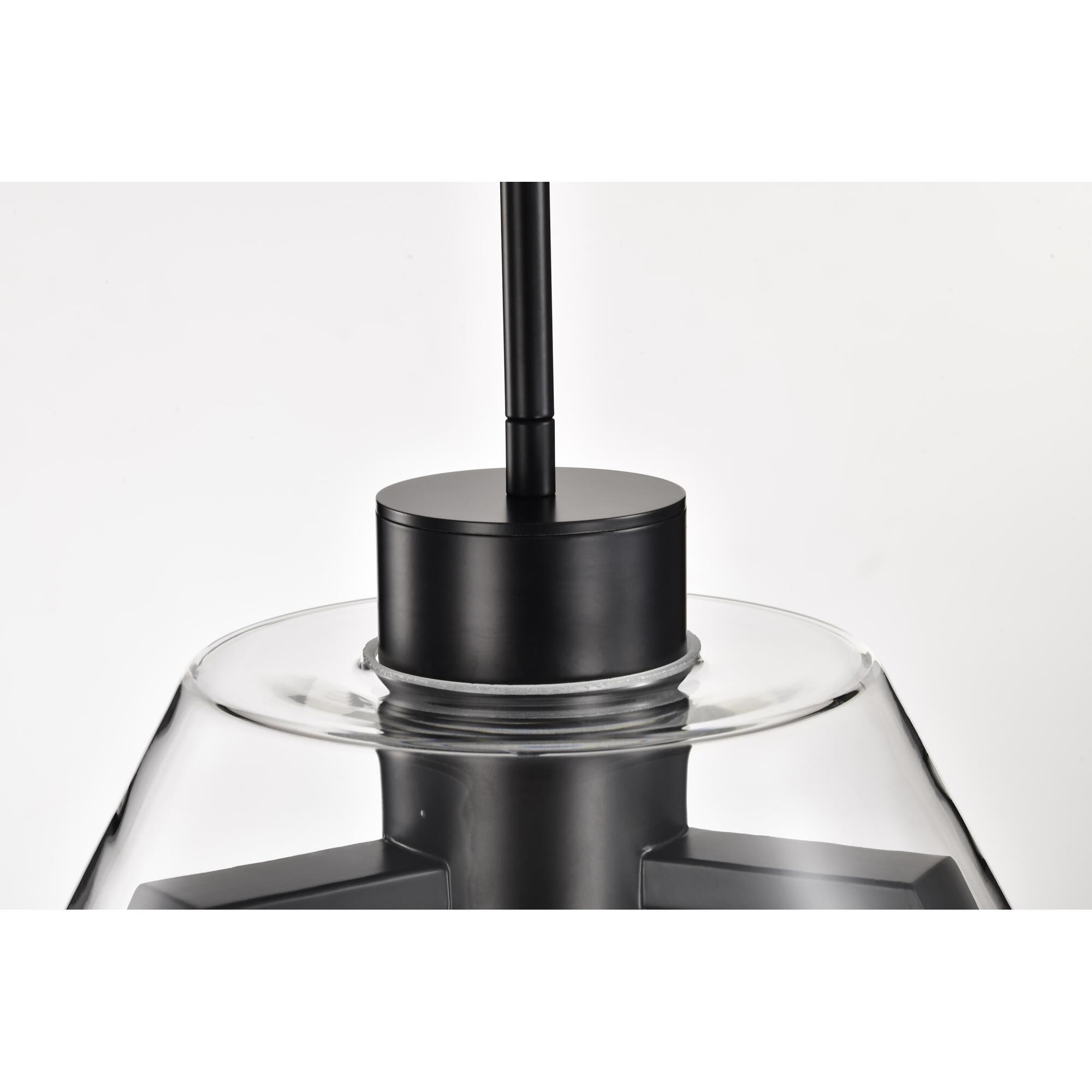 Shown in Matte Black finish and Clear glass