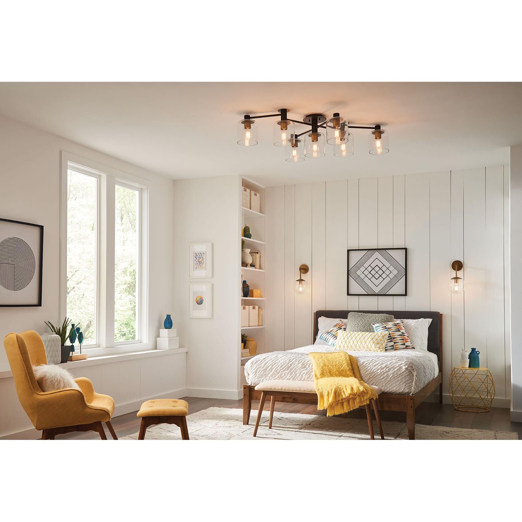 Shown in Heritage Brass finish and Clear glass and Doeskin shade and Heritage Brass accent