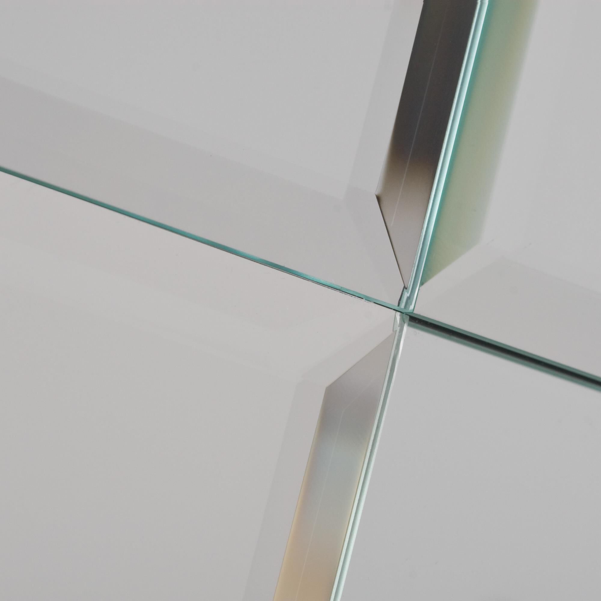 Montreal Bathroom Mirrors by Decor Wonderland