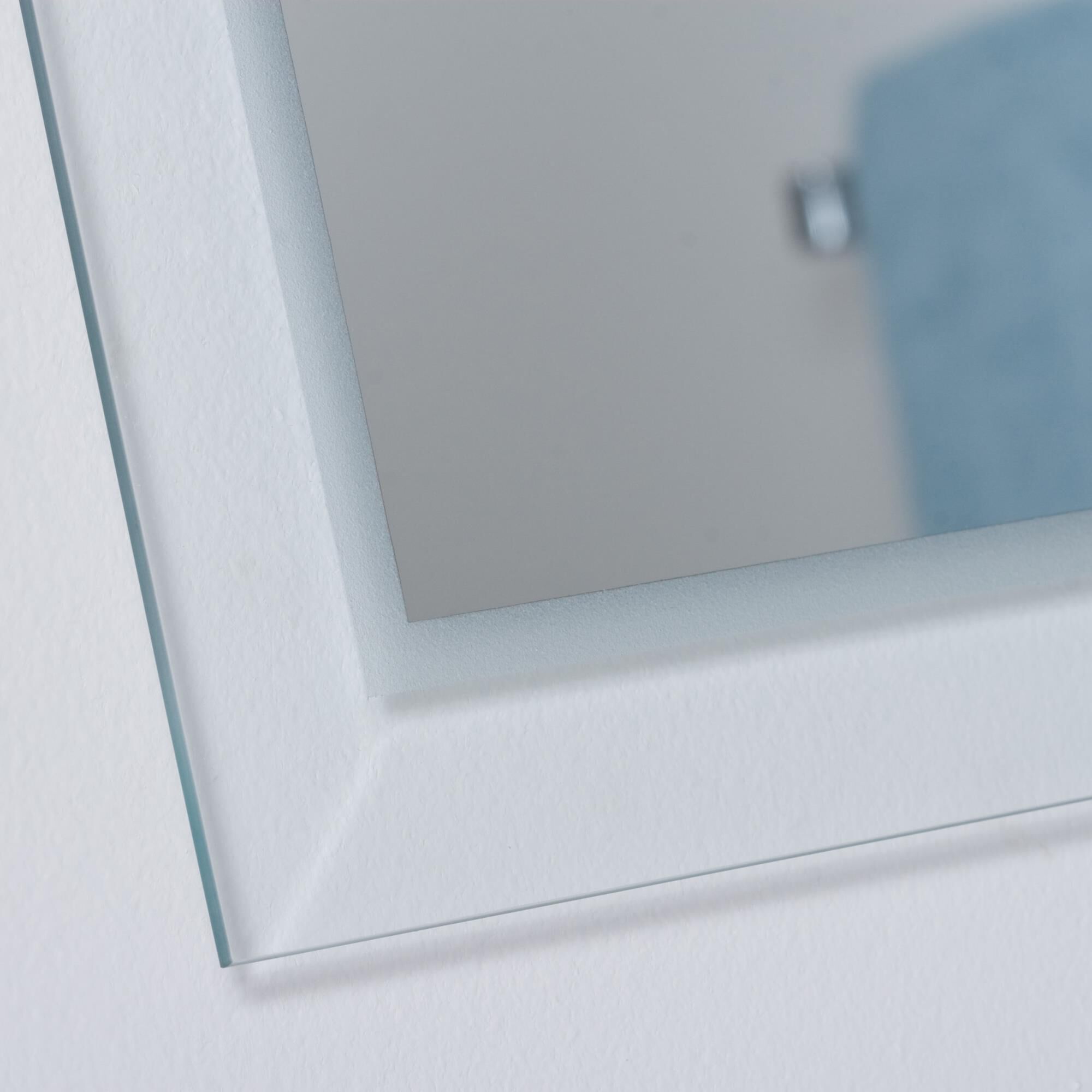 Shown in Mirror finish