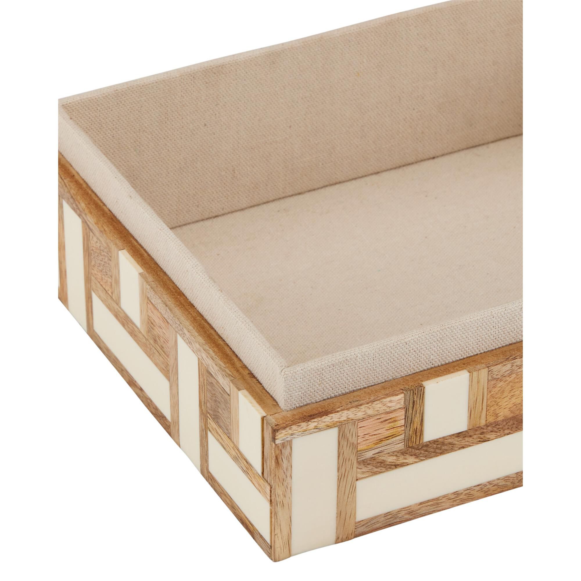 Aarna Accent Box,