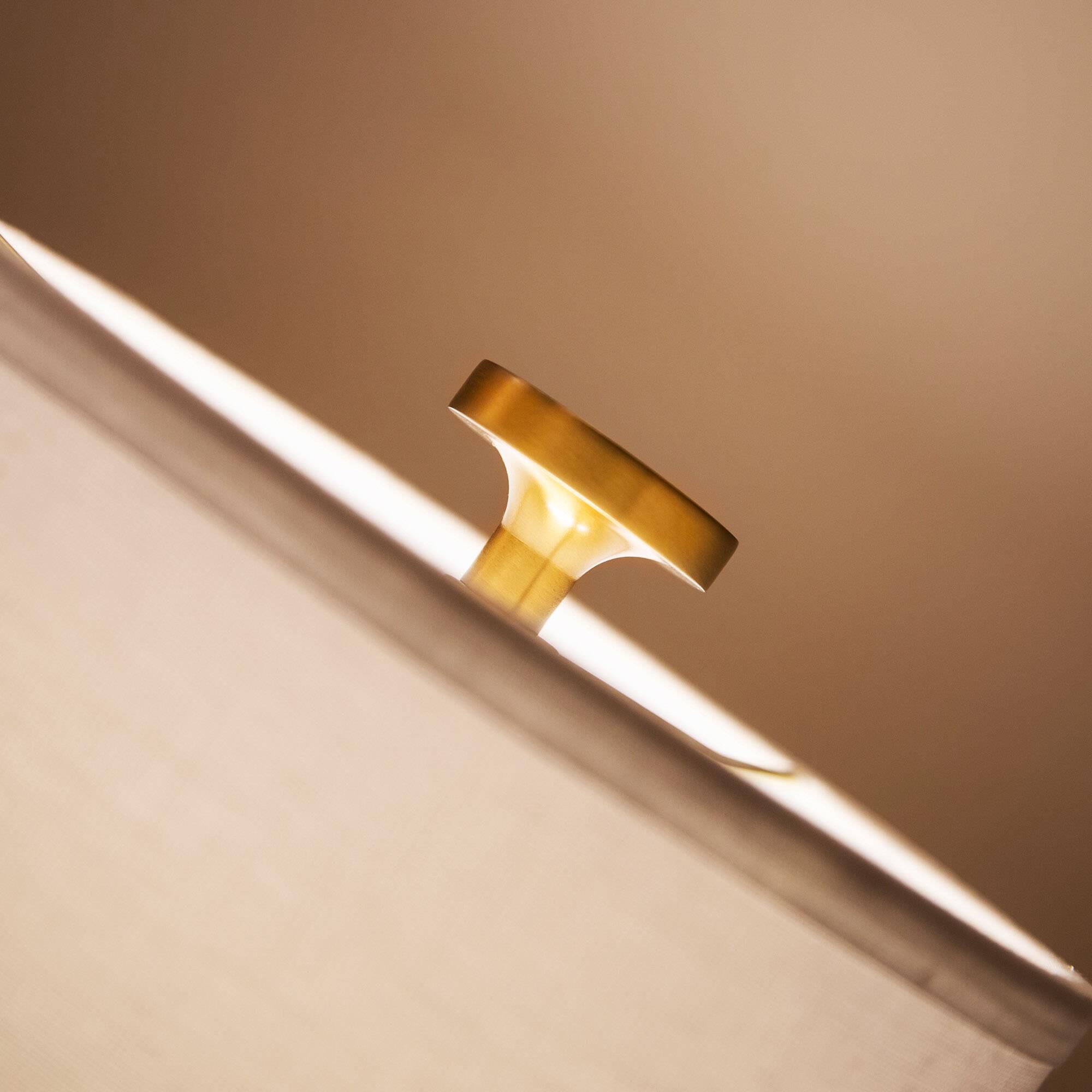 Issa Medium Table Lamp,