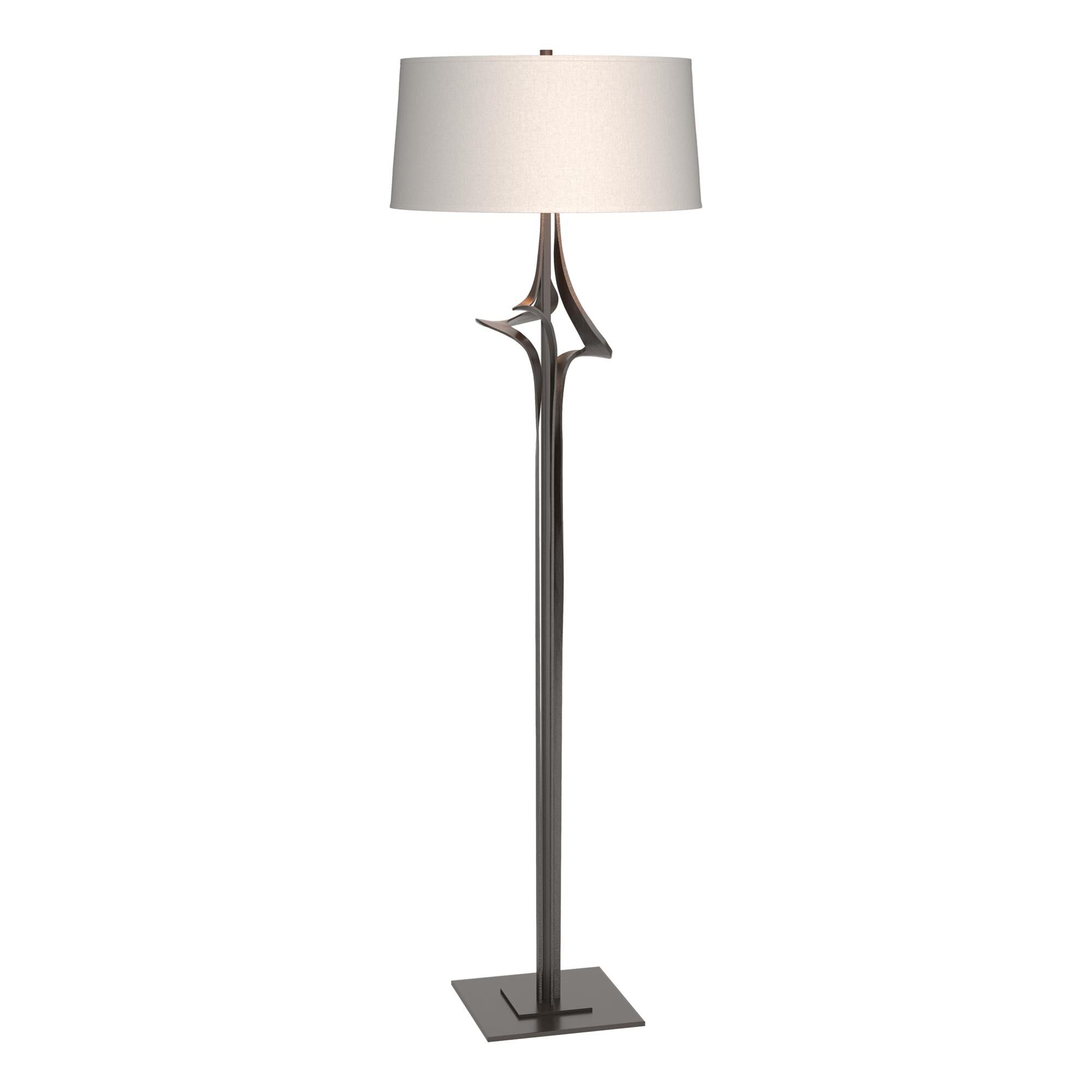 Shown in Oil Rubbed Bronze finish and Flax shade