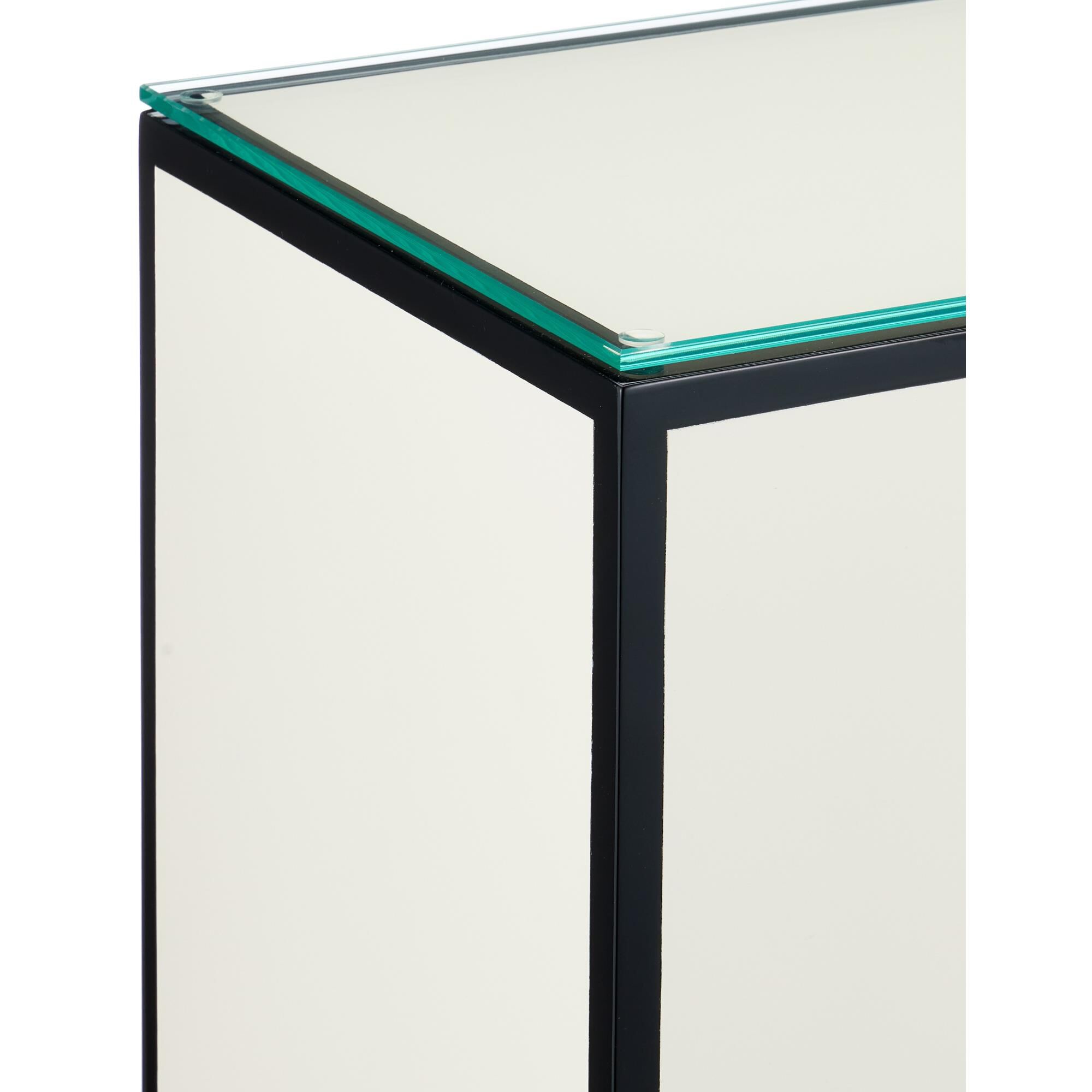 Shown in White, Black, Clear finish