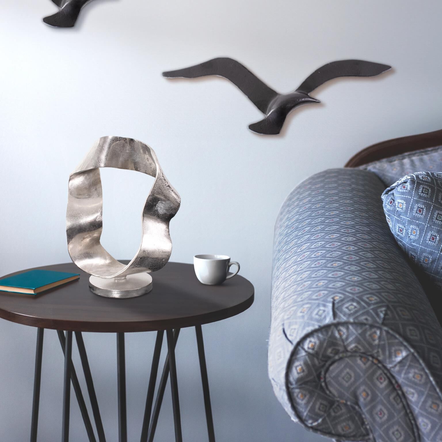 Shown in Textured finish