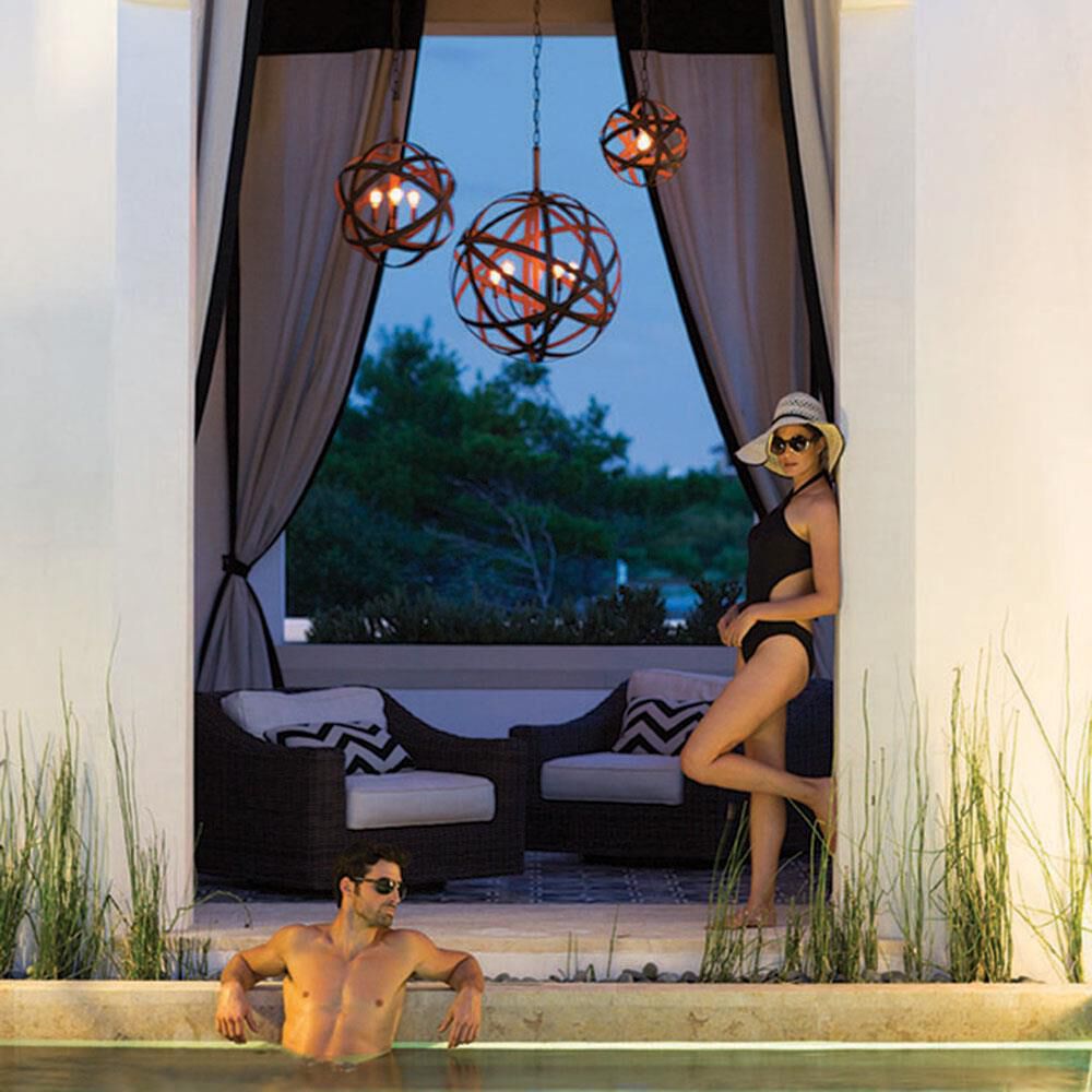 Shown in Vintage Iron finish and Clear Seedy glass