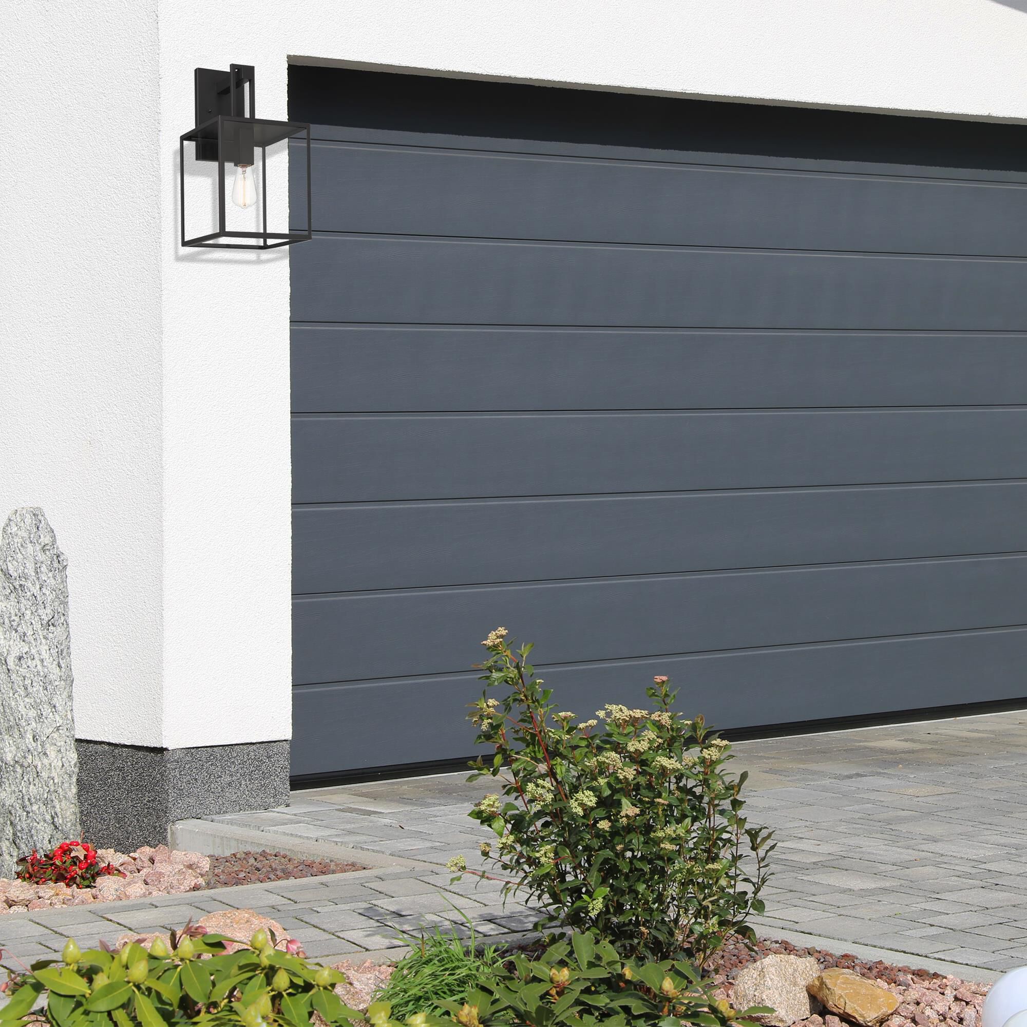 Shown in Matte Black finish and Clear glass