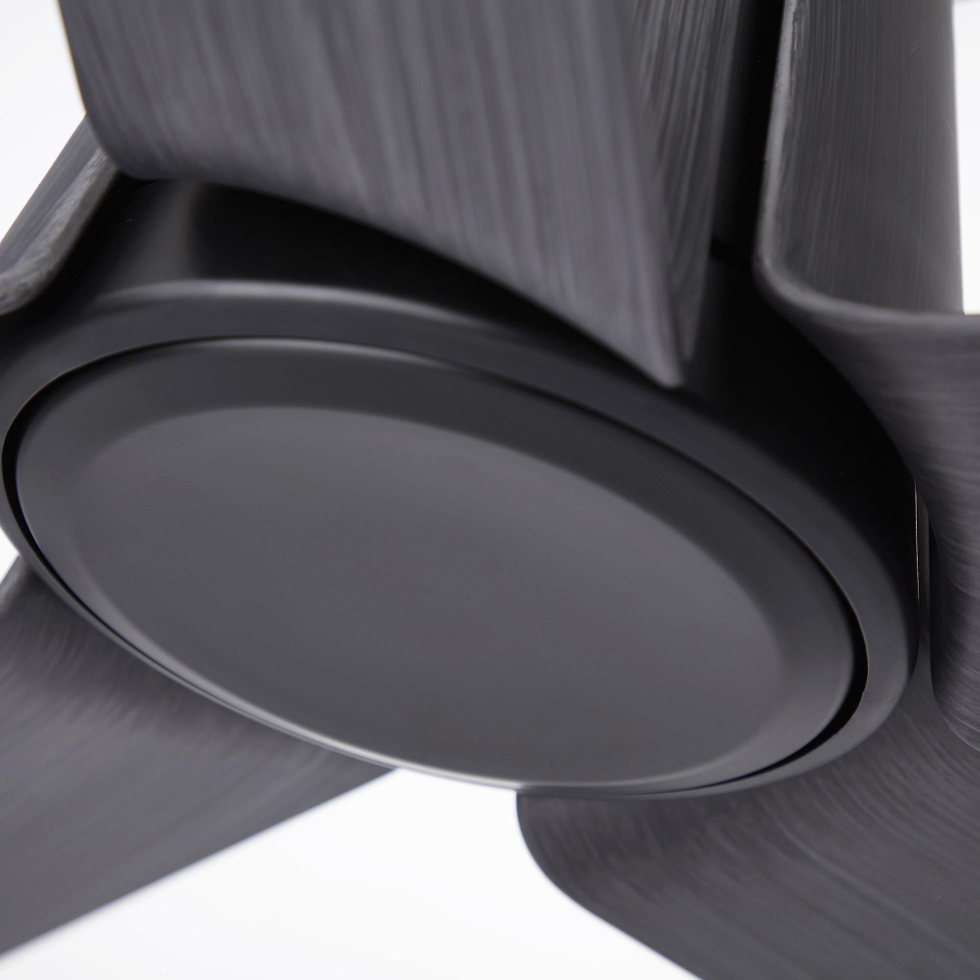 Shown in Barbeque Black finish and Opal Matte glass