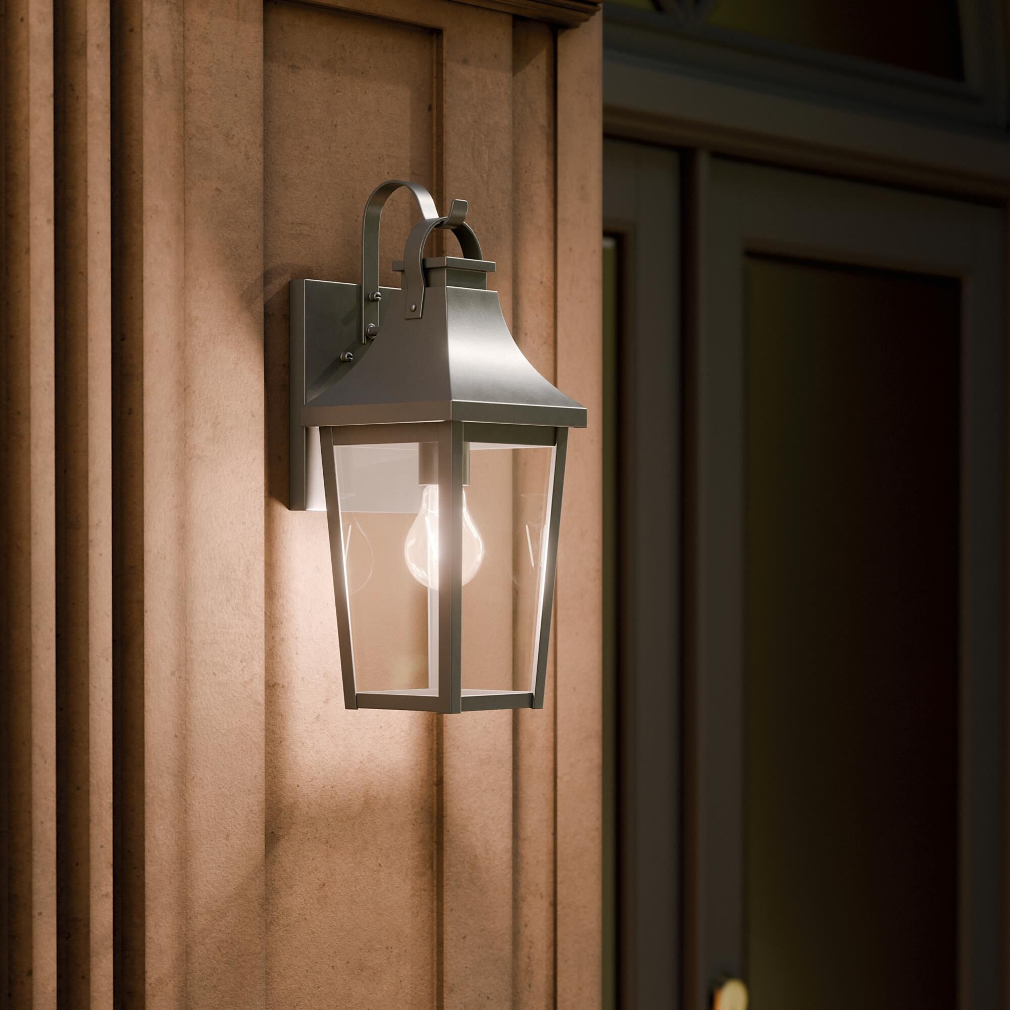 Shown in Olde Bronze finish and Clear glass