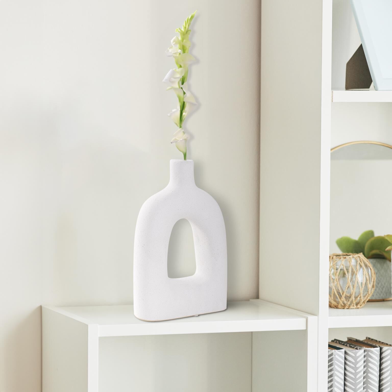 Shown in Matte finish