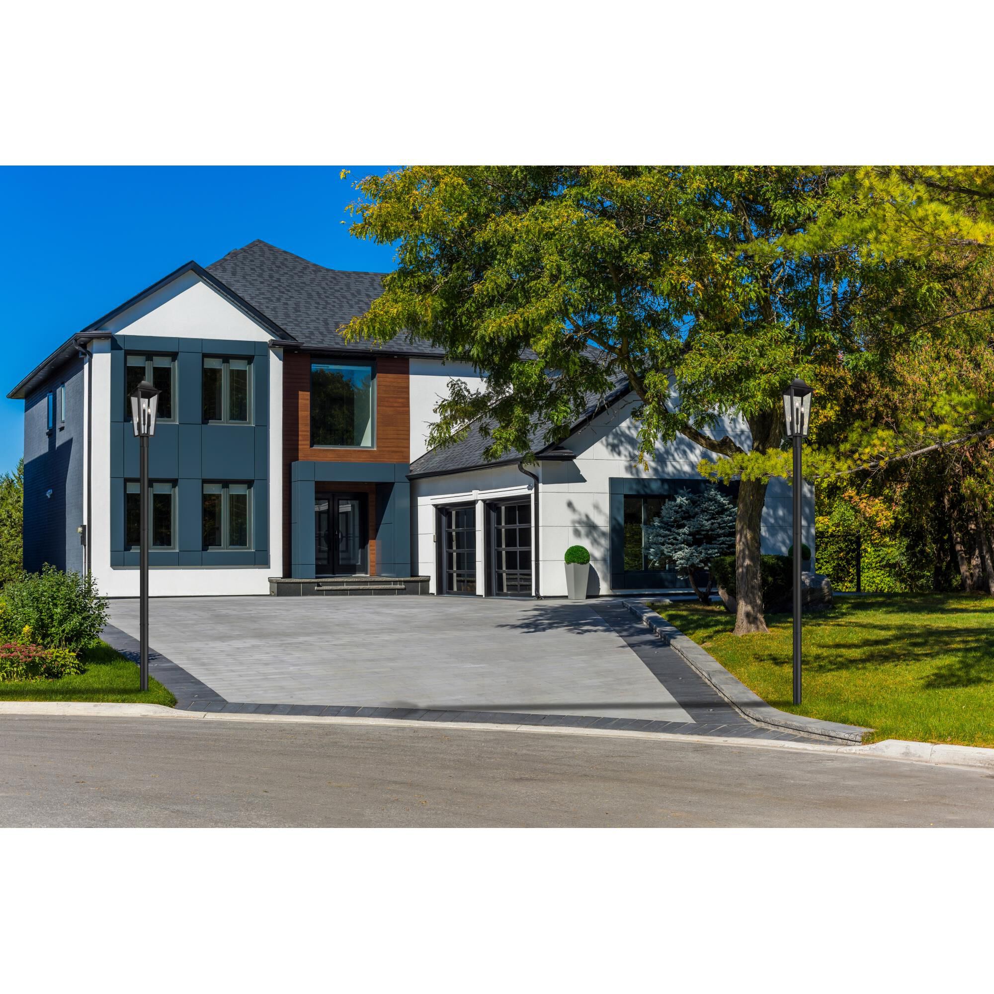 Shown in Black finish and Clear Beveled glass and Clear Beveled shade