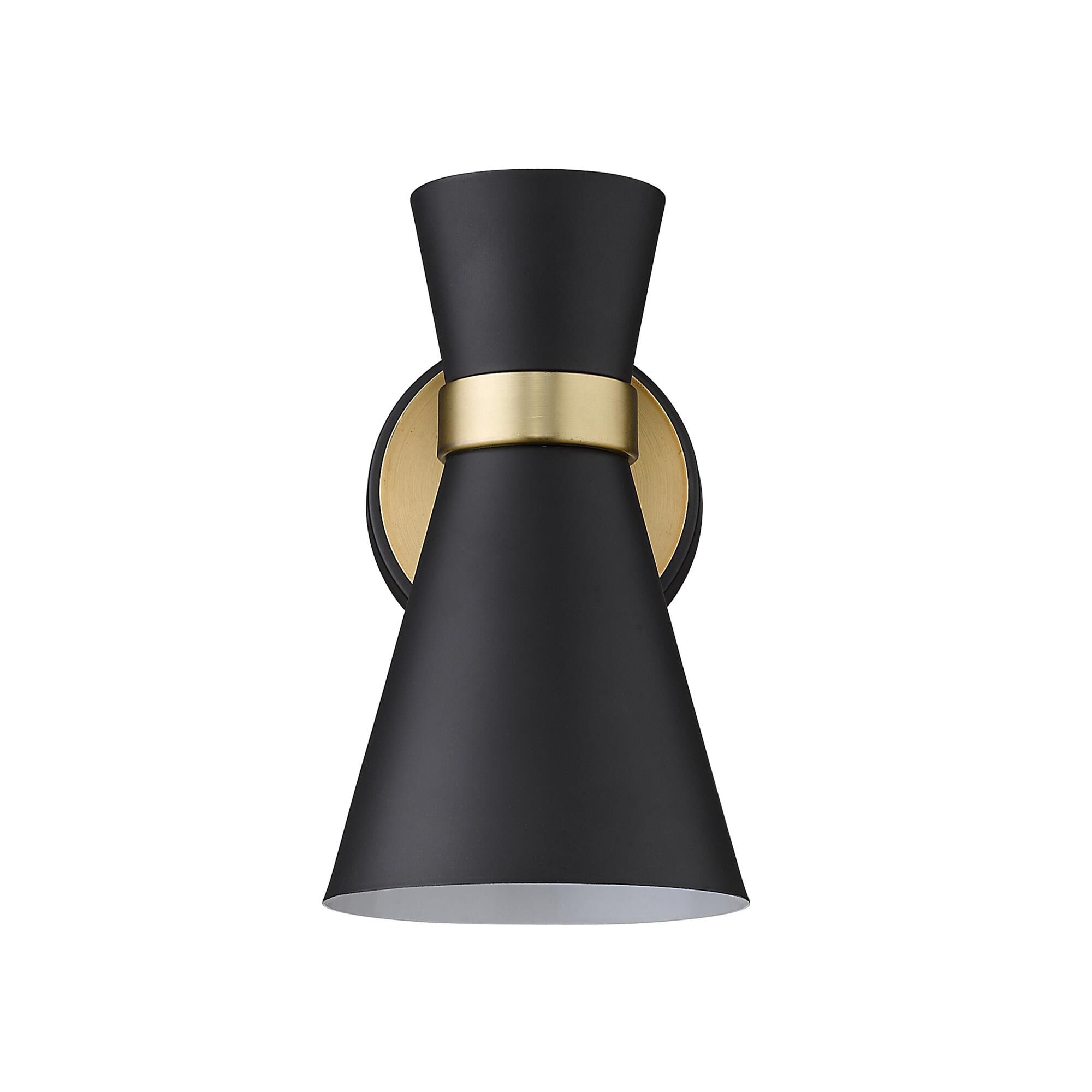 Shown in Matte Black + Heritage Brass finish and Metal glass and Metal shade
