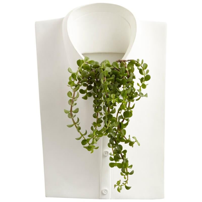 Chemise Wall Decor Figurine by Cyan Designs