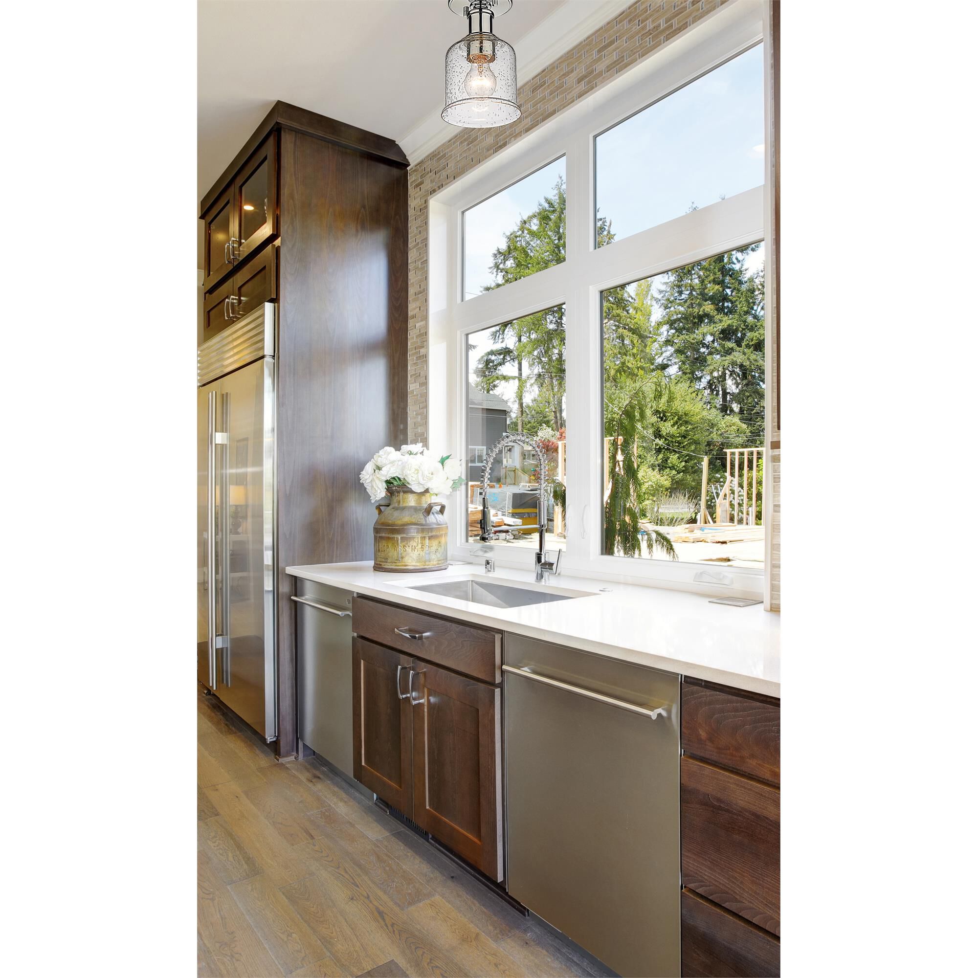 Shown in Chrome finish and Clear Seedy glass and Clear Seedy shade