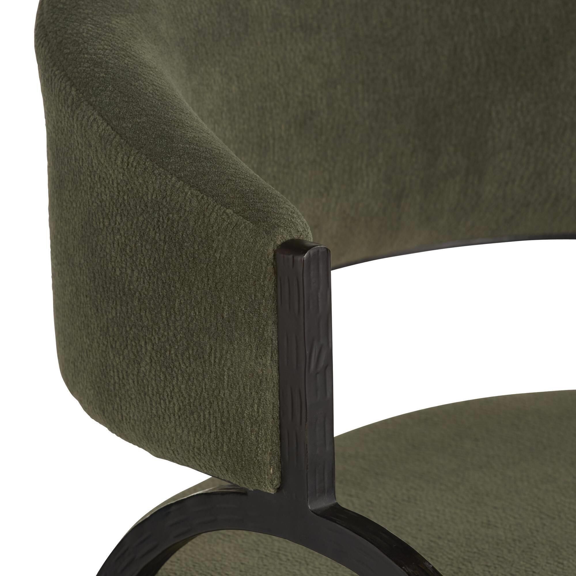 Shown in Pine and Natural Iron finish