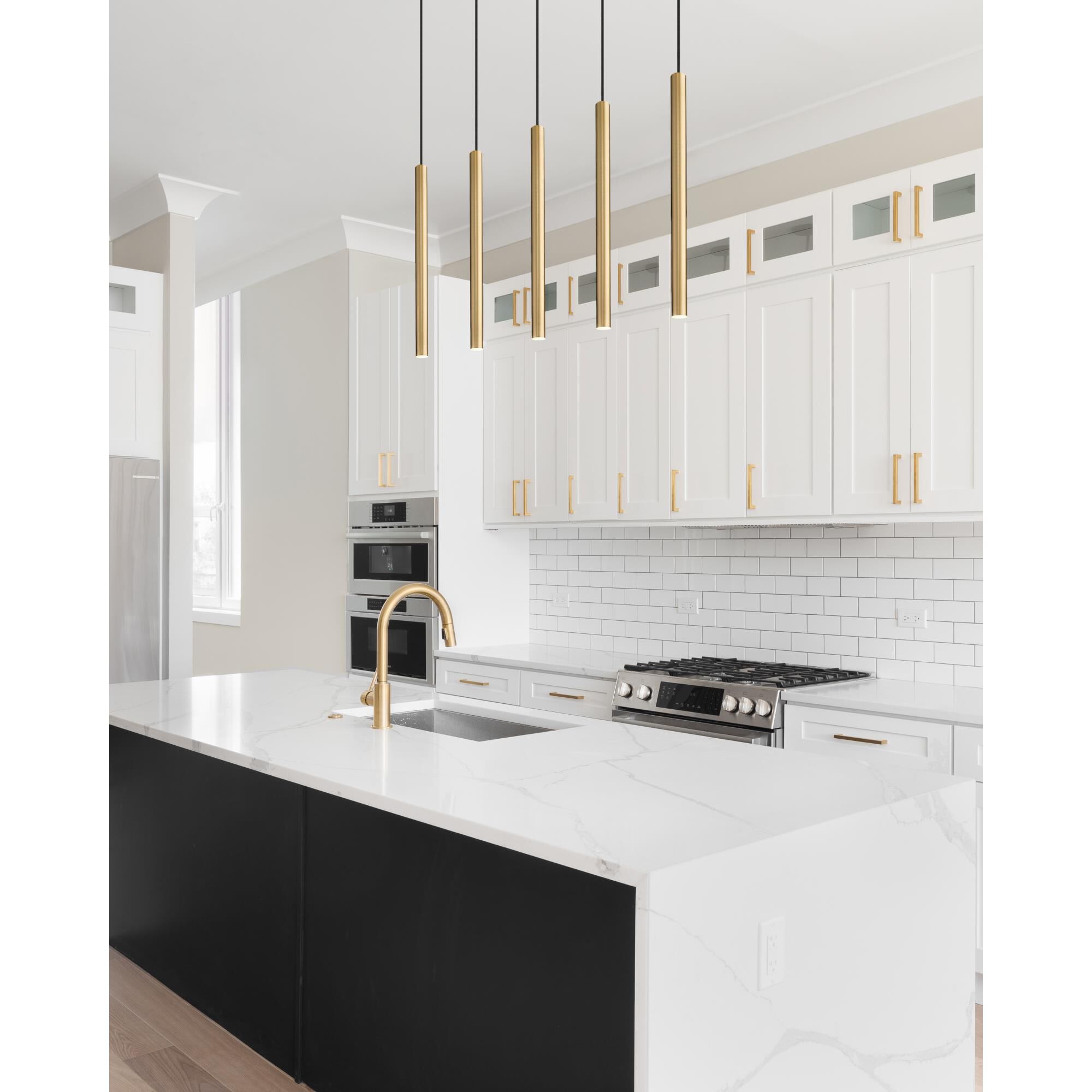 Shown in Modern Gold finish and Modern Gold glass and Modern Gold shade