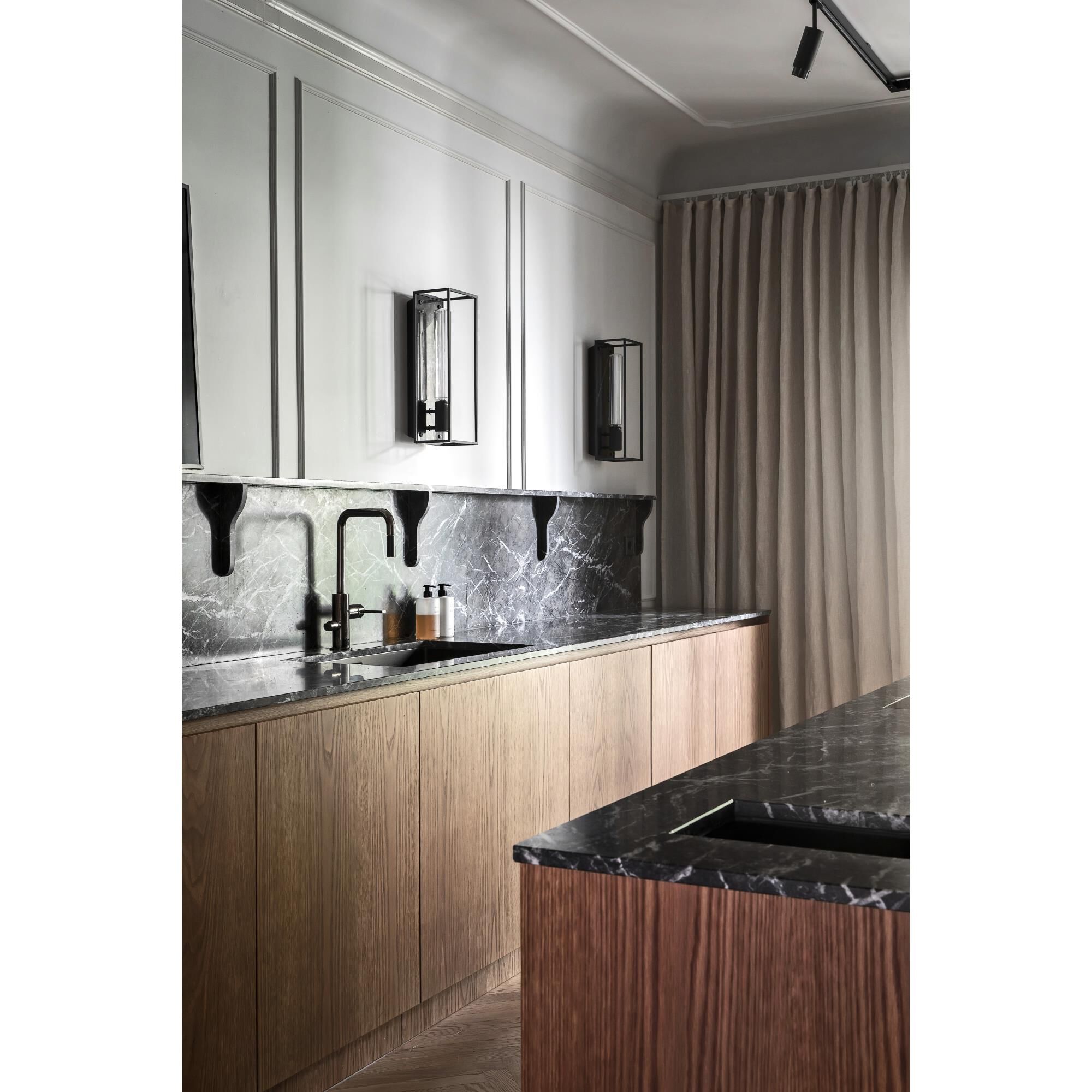 Shown in Black Marble finish