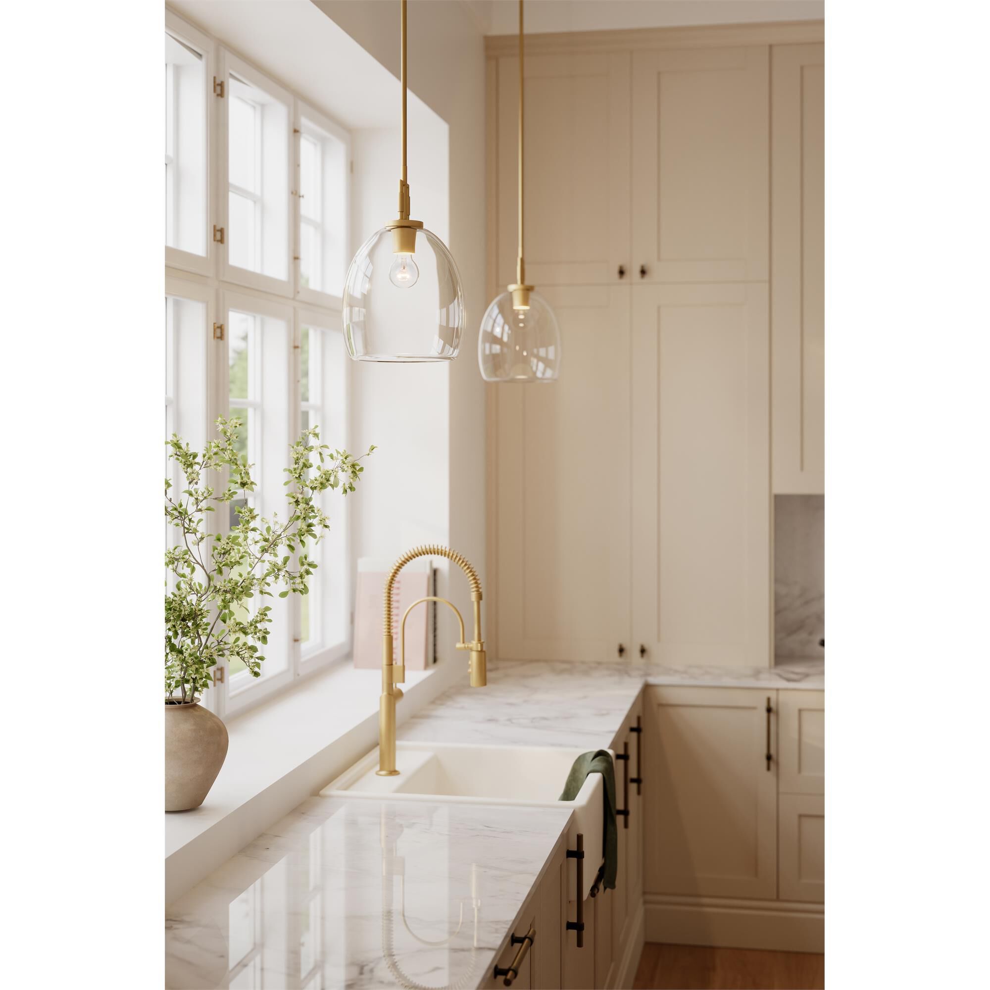Shown in Legacy Brass finish and Clear glass