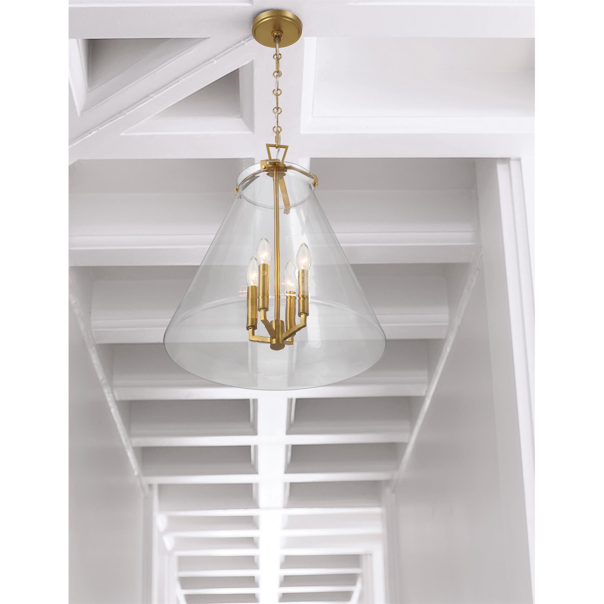 Shown in Luxe Gold finish and Clear glass