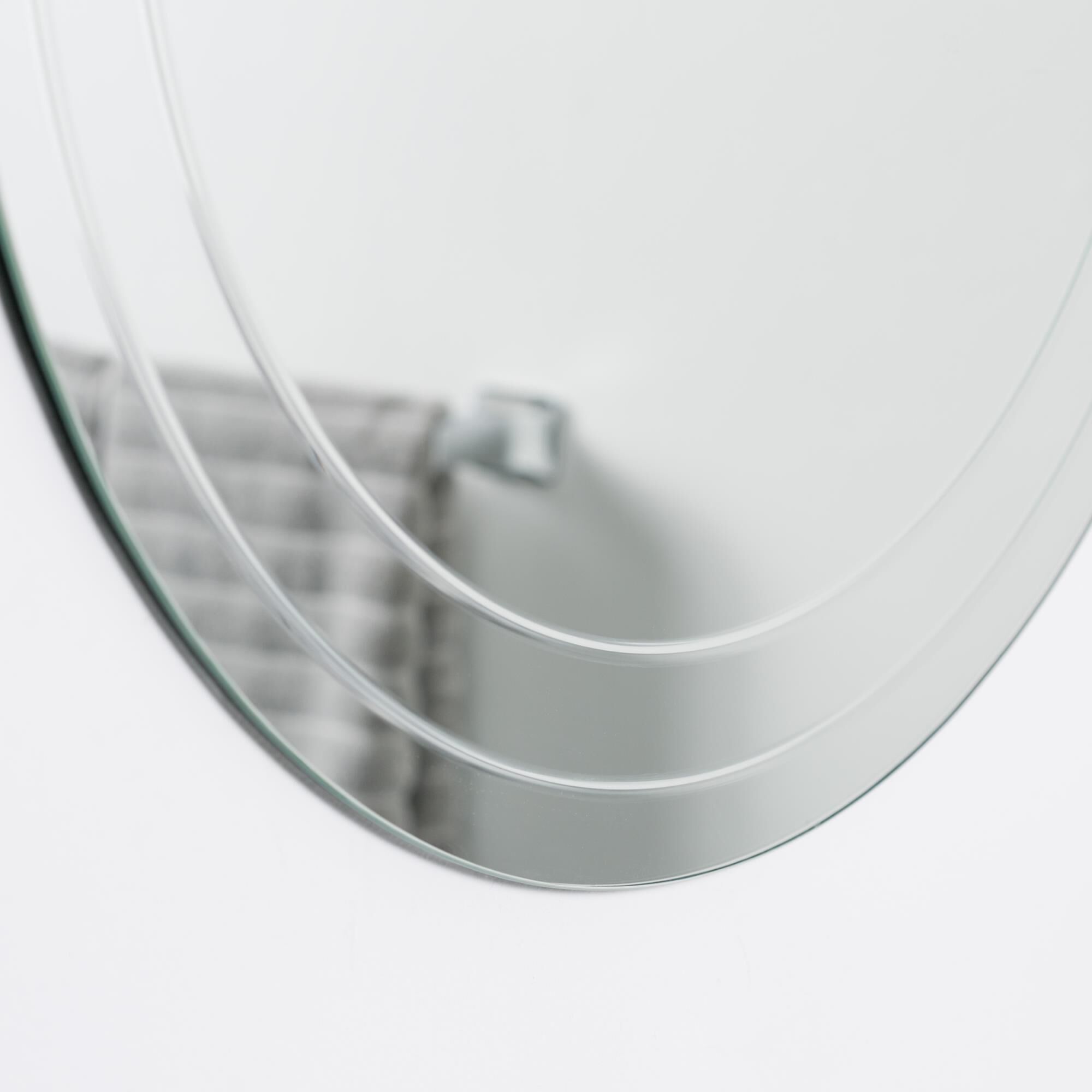 Shown in Mirror finish