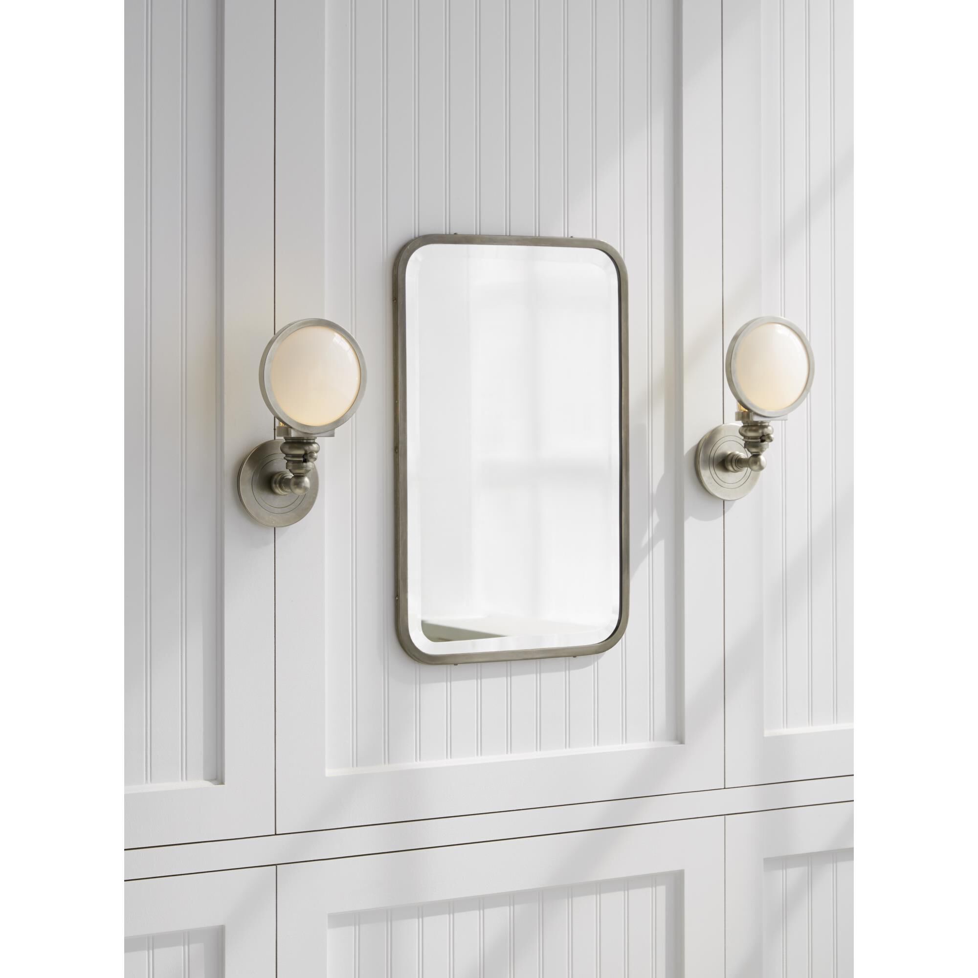 Visual Comfort Signature Collection Chapman & Myers Boston 11 Inch Wall Sconce