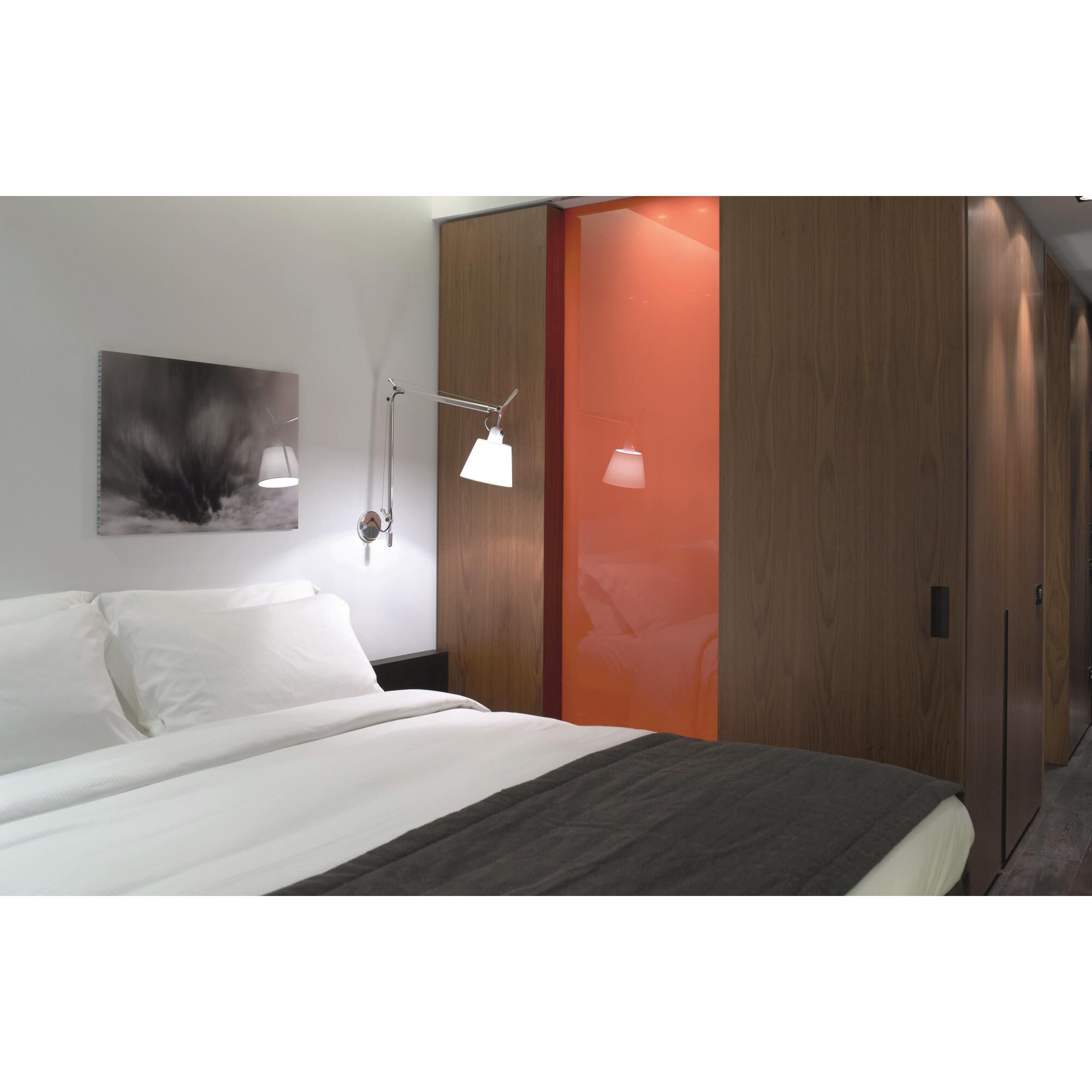 Michele De Lucchi, Giancarlo Fassina Tolomeo Wall Swing Lamp by Artemide